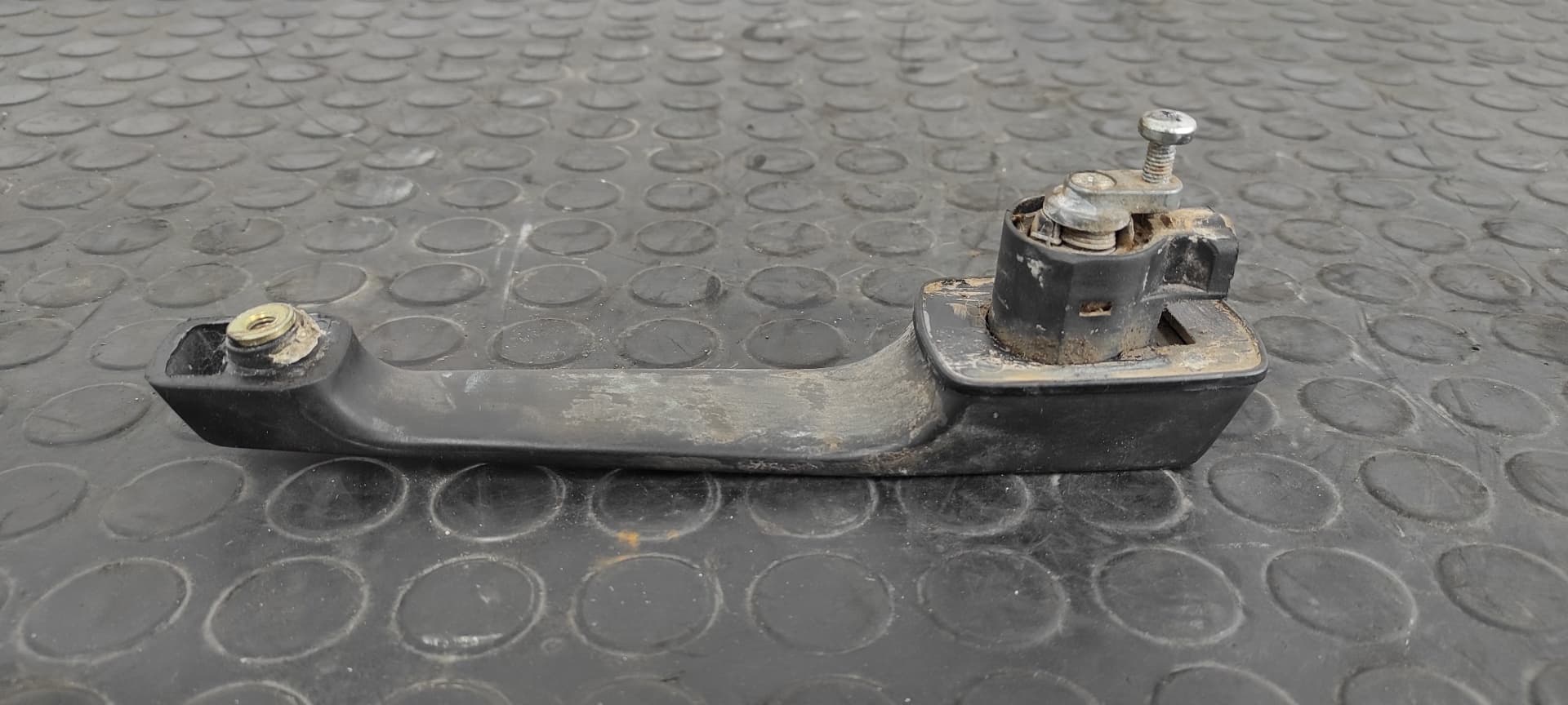 Recambio de MANETA  PUERTA CORREDERA DERECHA para MERCEDES-BENZ MB 100 D CAJA CERRADA / COMBI Caja cerrada  (BM 631.332/342) 616963 referencia OEM IAM    - BLANCO 5