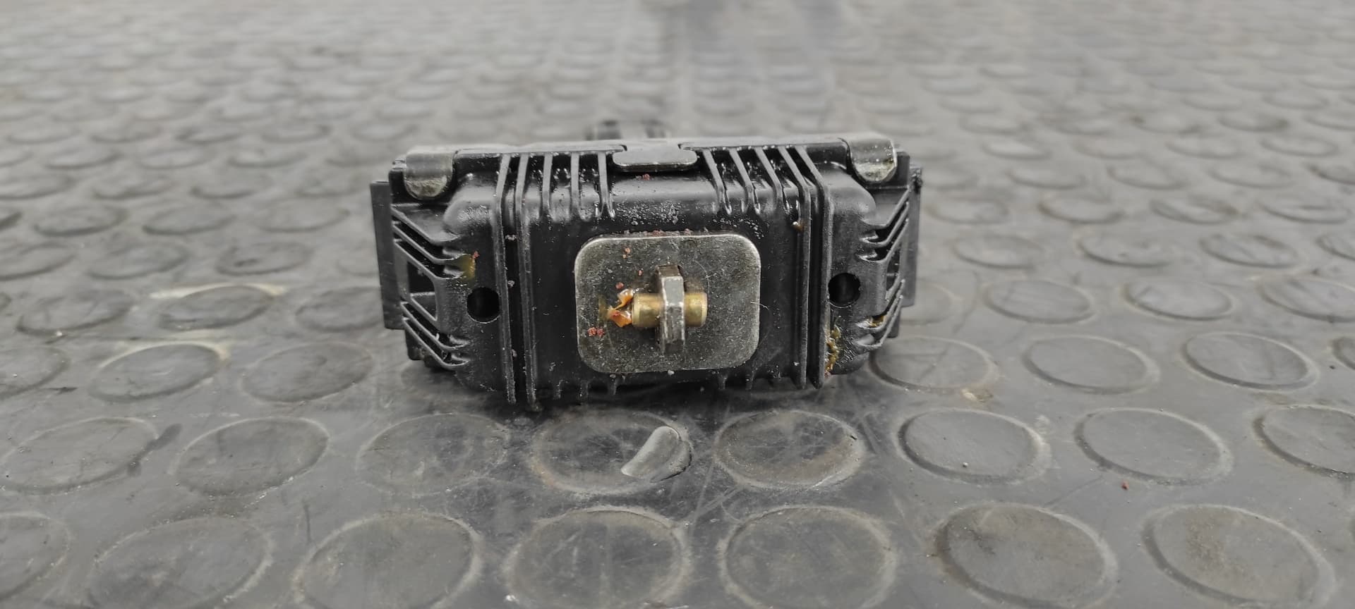 Recambio de RETENEDOR PUERTA DERECHA para BMW X5 (E53) 3.0i M54306S3 referencia OEM IAM 51218402561   - NEGRO 4