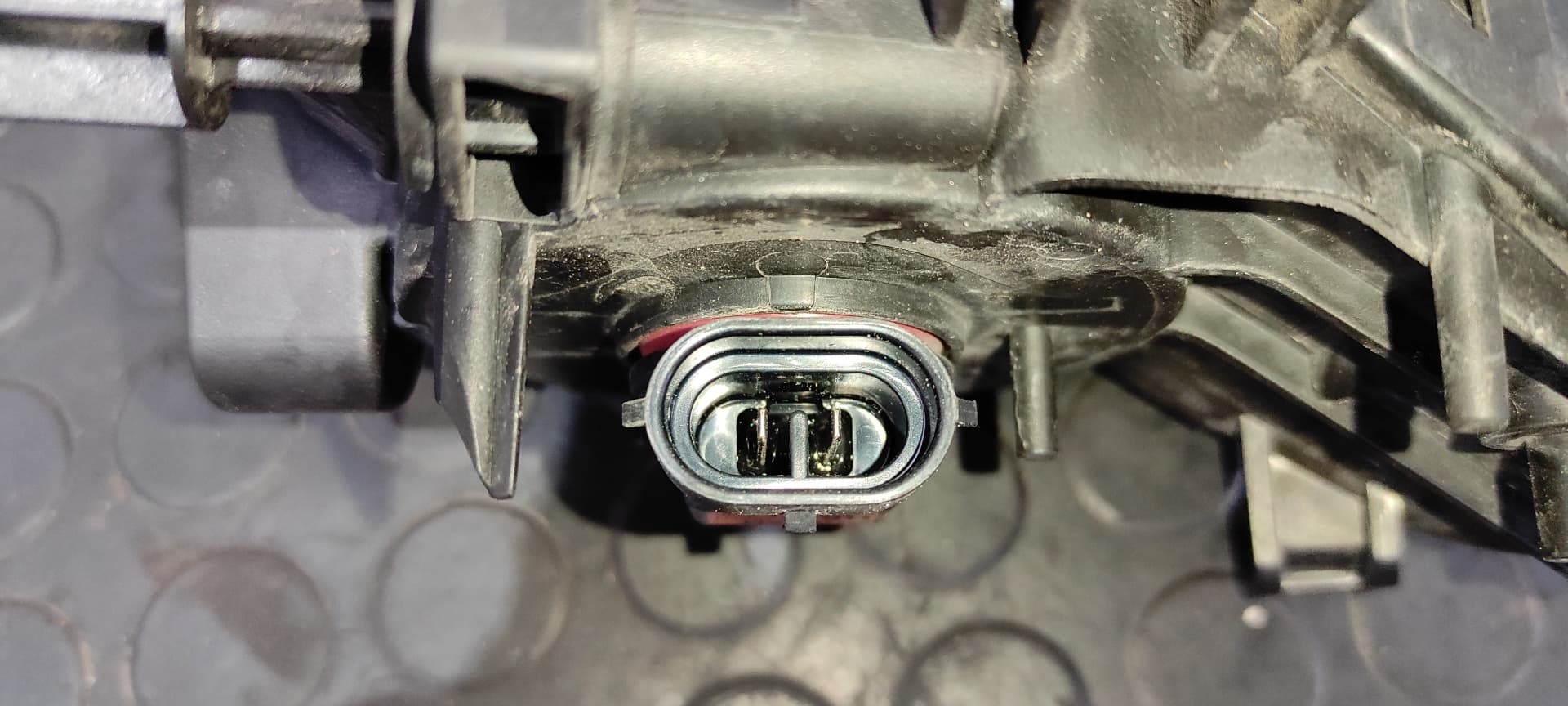 Recambio de FARO ANTINIEBLA IZQUIERDO para AUDI A3 SPORTBACK (8VA) referencia OEM IAM 8V0941699C 6