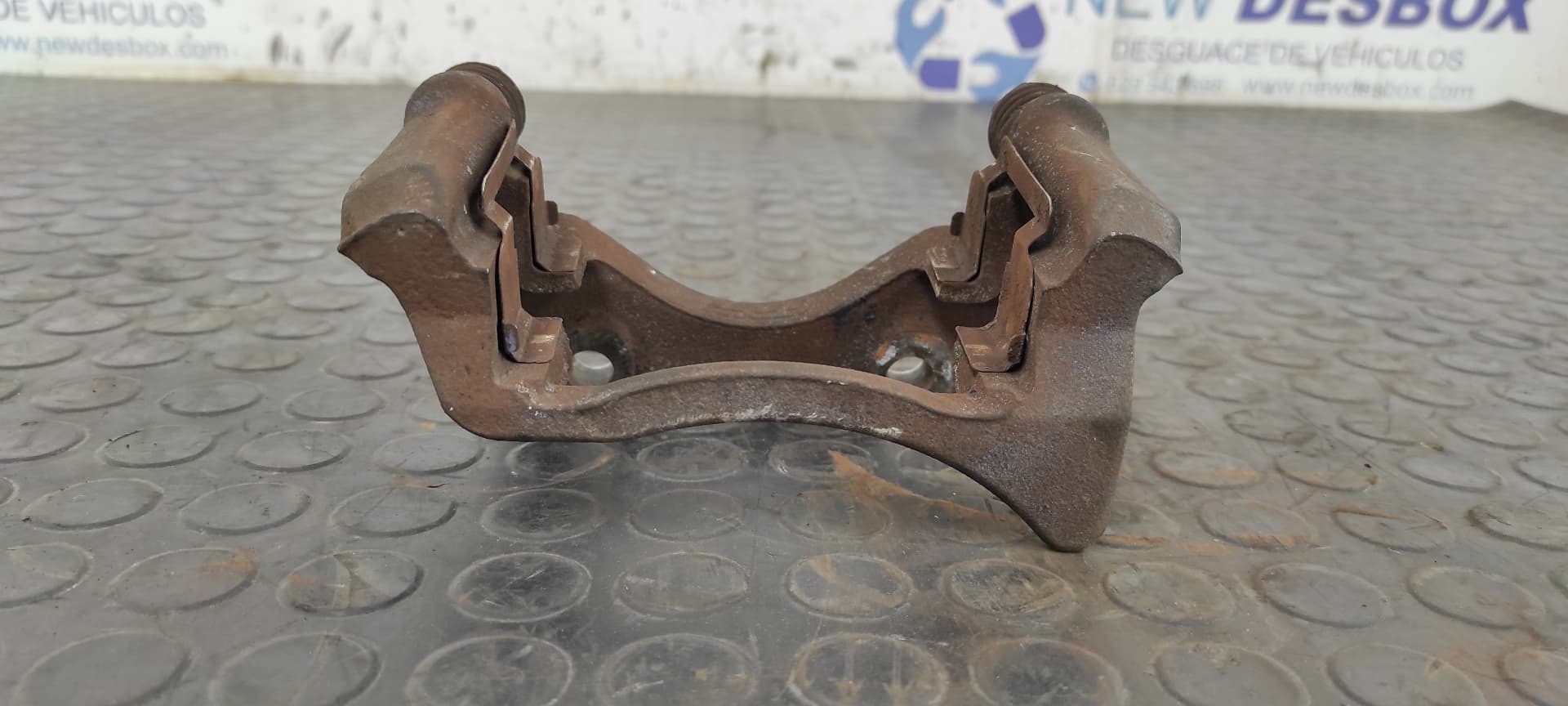Recambio de PINZA DE FRENO DELANTERA IZQUIERDA para DACIA LOGAN Ambiance K9KK7 referencia OEM IAM 82481 80276   - PLATA 4