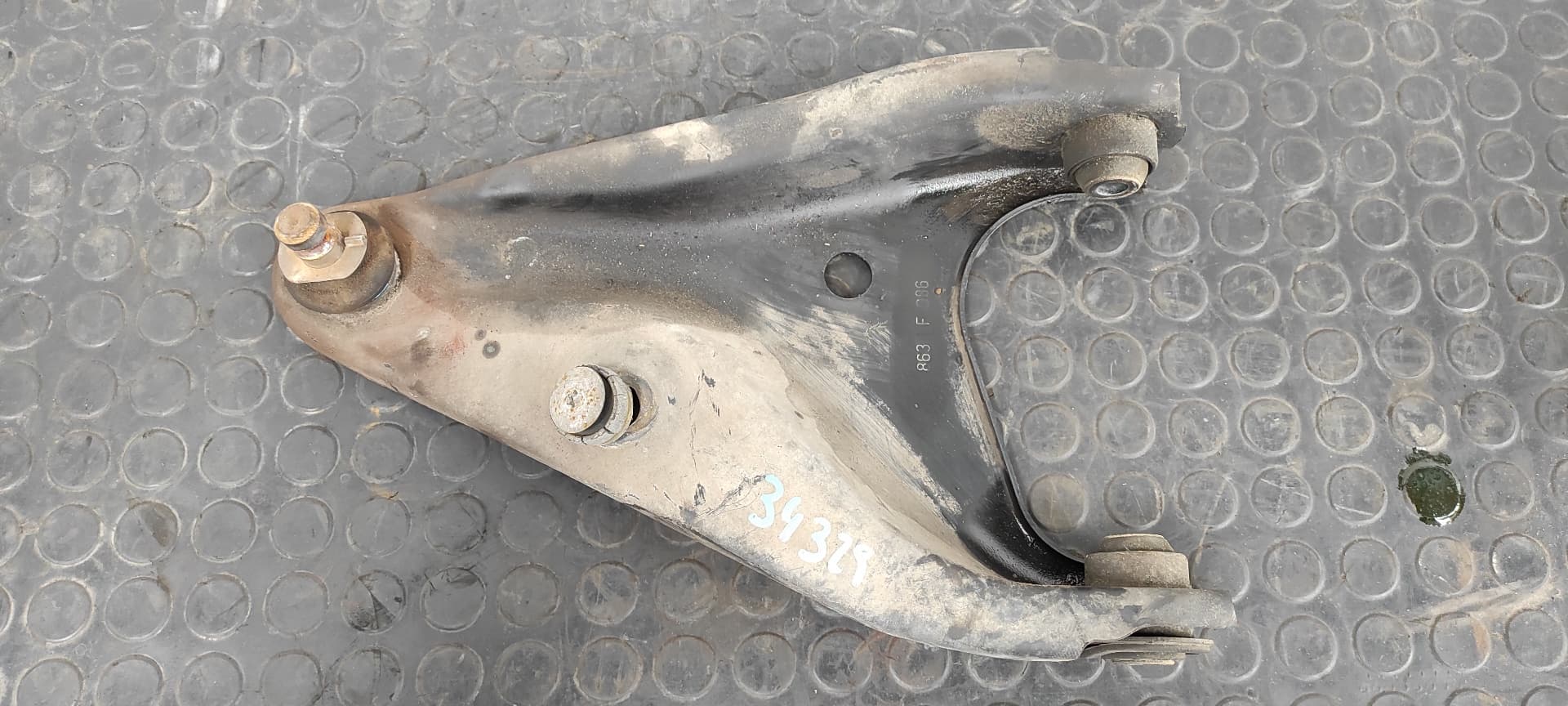 Recambio de BRAZO IZQUIERDO INFERIOR DELANTERO para DACIA LOGAN Ambiance K9KK7 referencia OEM IAM 863F086   - PLATA