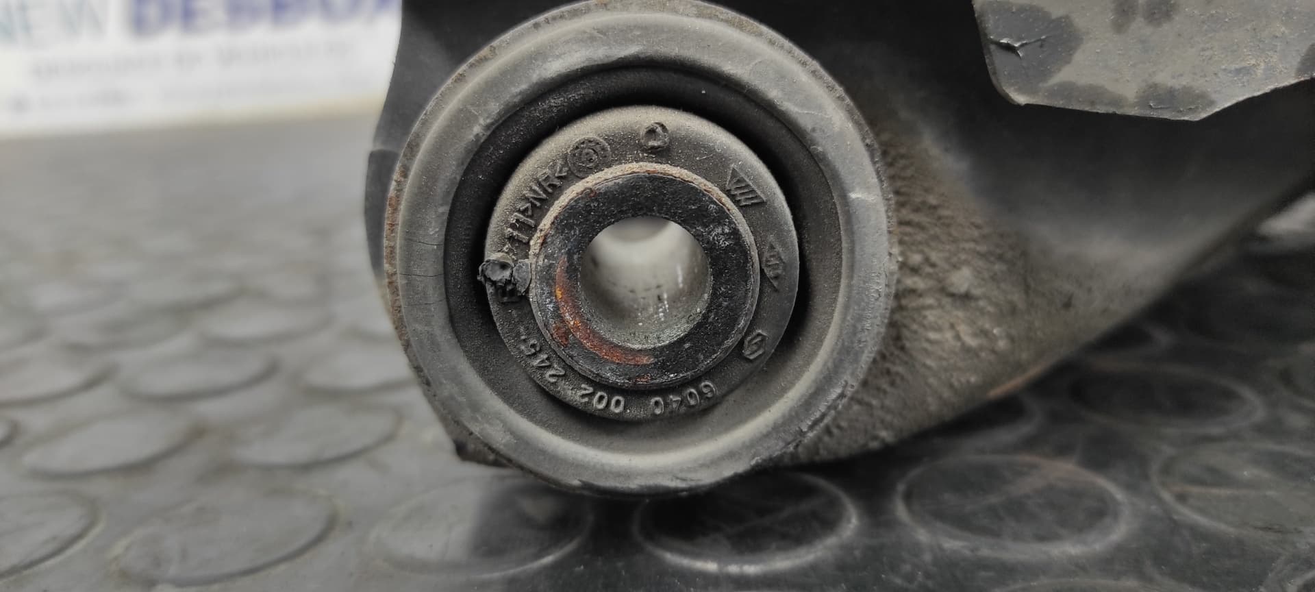 Recambio de BRAZO DERECHO INFERIOR DELANTERO para DACIA LOGAN Ambiance K9KK7 referencia OEM IAM 837F084   - PLATA 2