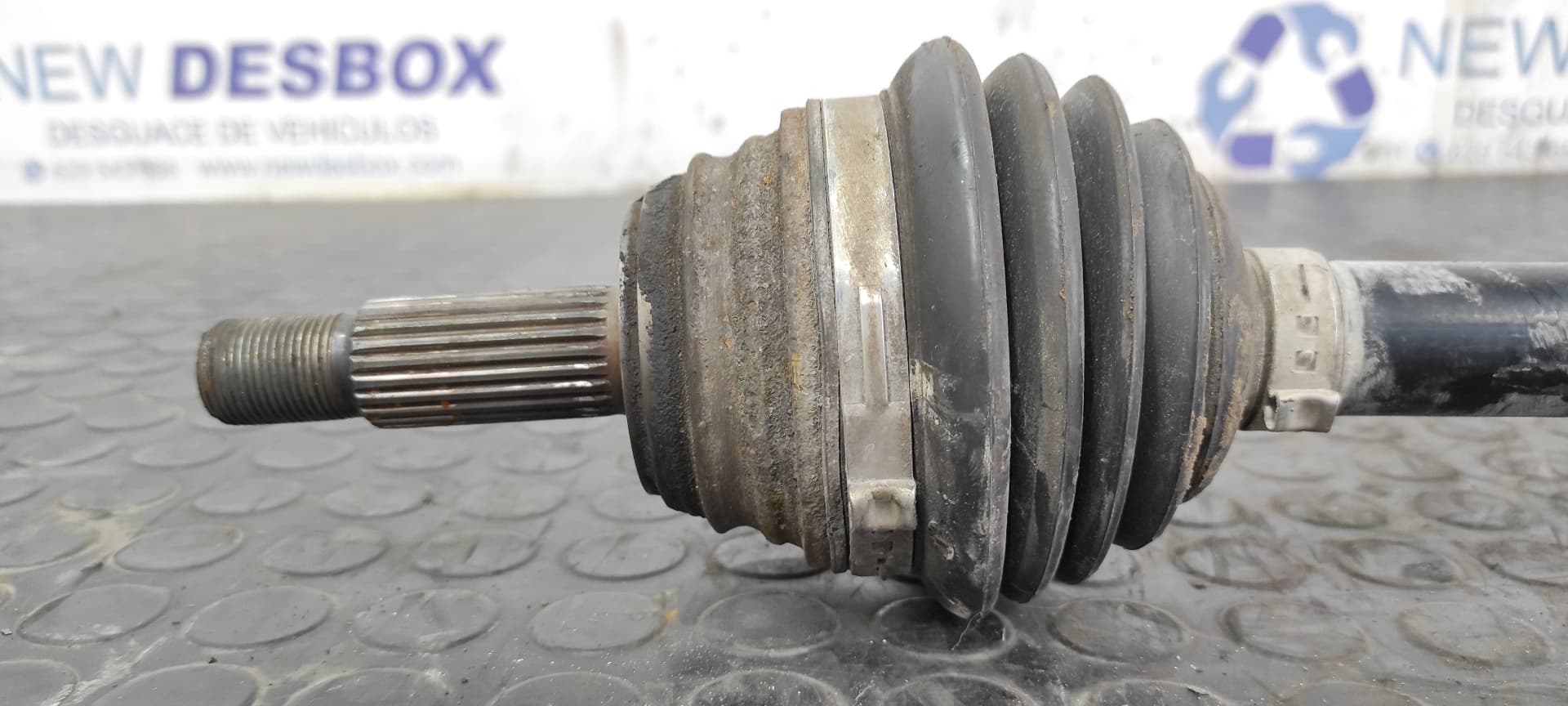 Recambio de TRANSMISION DELANTERA IZQUIERDA para VOLKSWAGEN POLO BERLINA (6N1) Concept AER referencia OEM IAM    - NEGRO 2