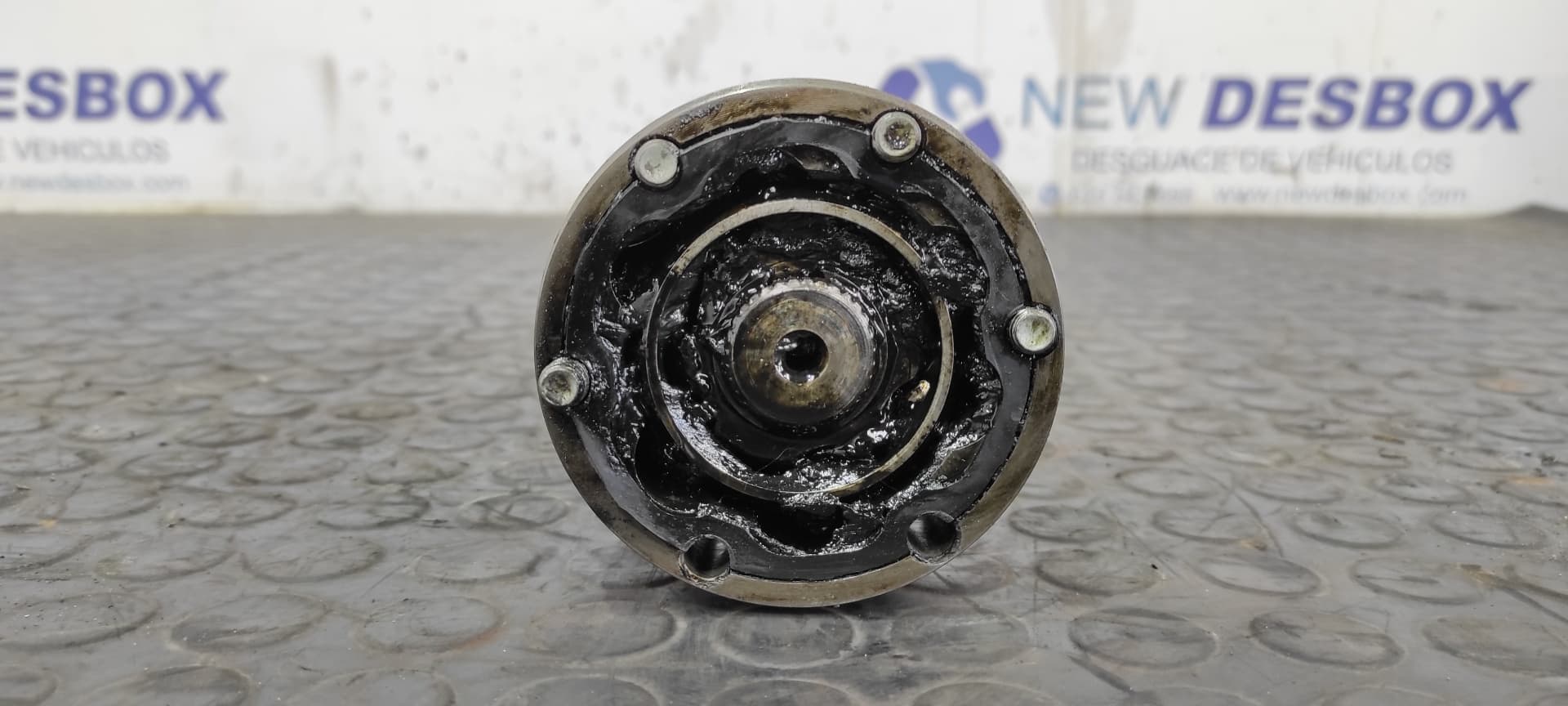Recambio de TRANSMISION DELANTERA IZQUIERDA para VOLKSWAGEN POLO BERLINA (6N1) Concept AER referencia OEM IAM    - NEGRO 4