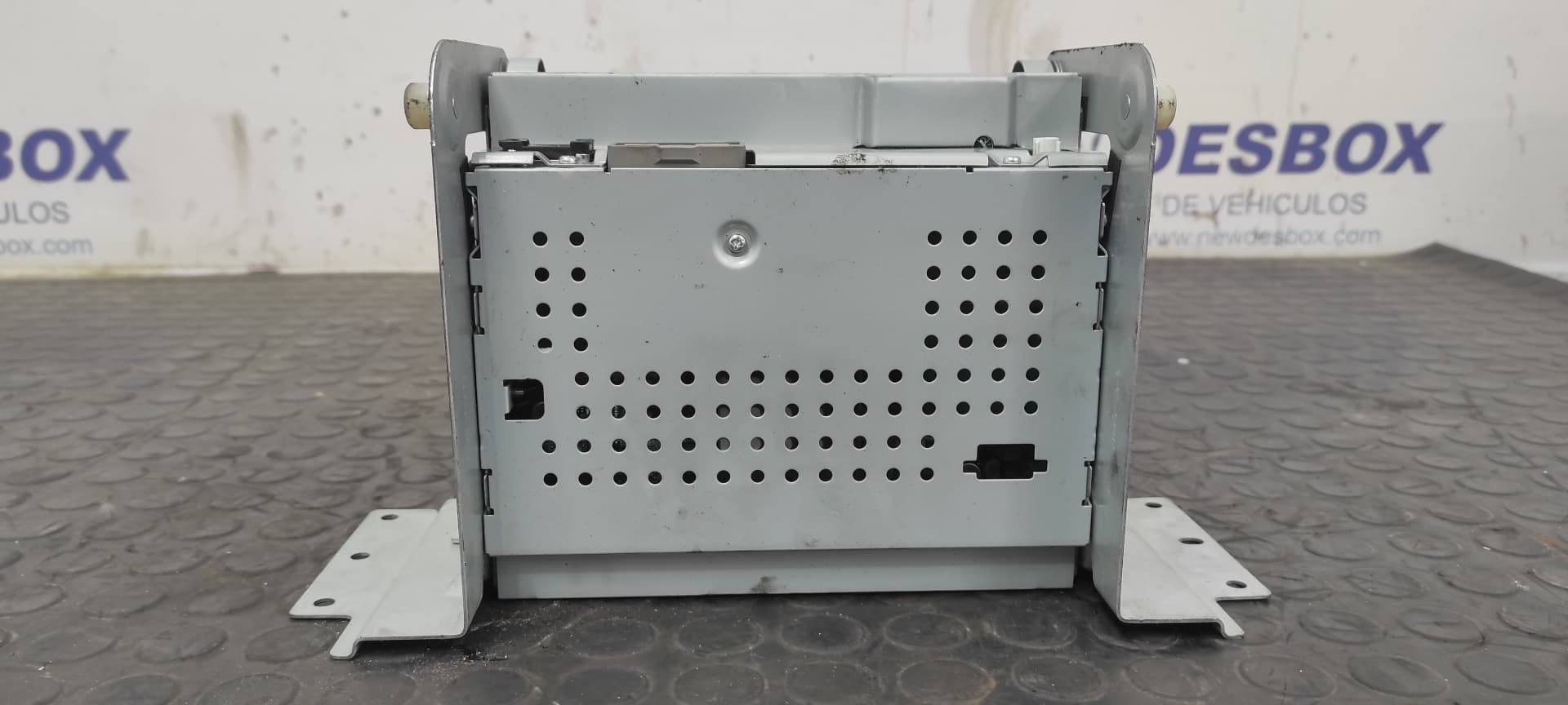 Recambio de SISTEMA AUDIO / RADIO CD para LAND ROVER FREELANDER (LR2) 224DT referencia OEM IAM    - AZUL 2