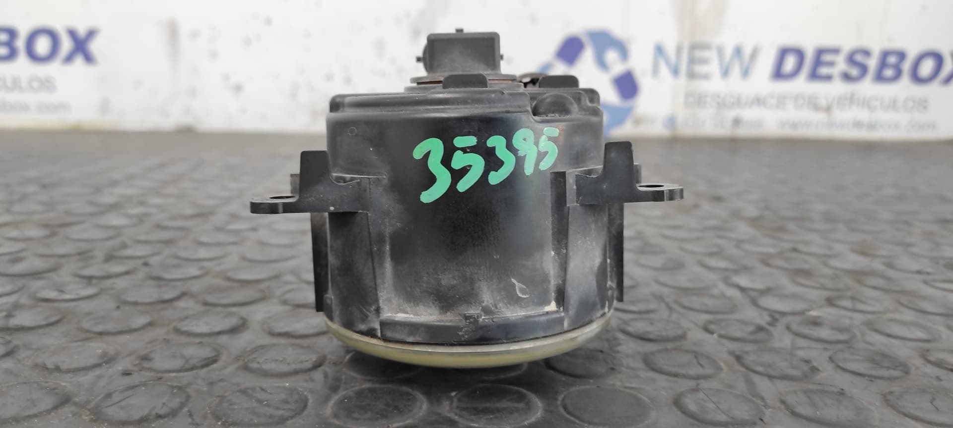 Recambio de FARO ANTINIEBLA IZQUIERDO para LAND ROVER FREELANDER (LR2) 2.2 Td4 CAT 224DT referencia OEM IAM LR057400   - AZUL 8