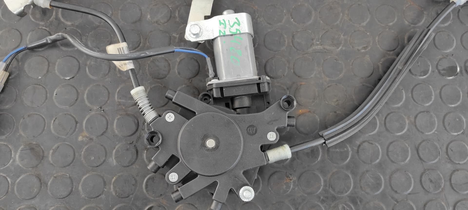 Recambio de ELEVALUNAS DELANTERO IZQUIERDO para OPEL KADETT D Básico Berlina 16SV referencia OEM IAM    - BLANCO 8