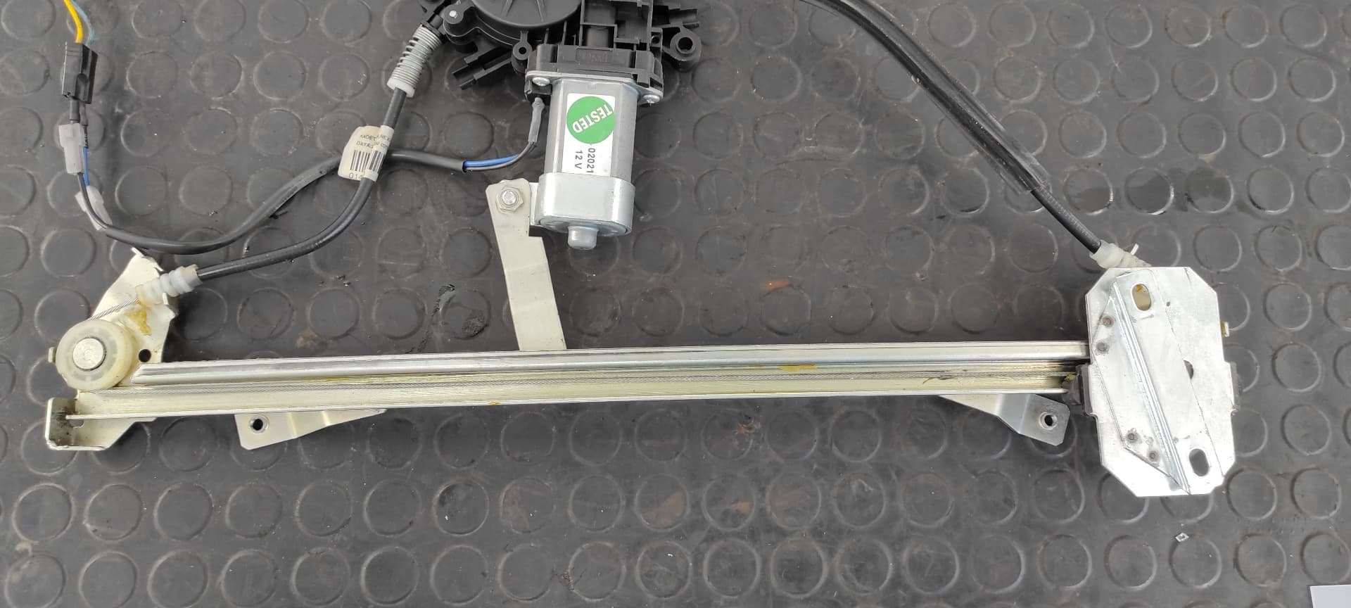 Recambio de ELEVALUNAS DELANTERO IZQUIERDO para OPEL KADETT D Básico Berlina 16SV referencia OEM IAM    - BLANCO 7
