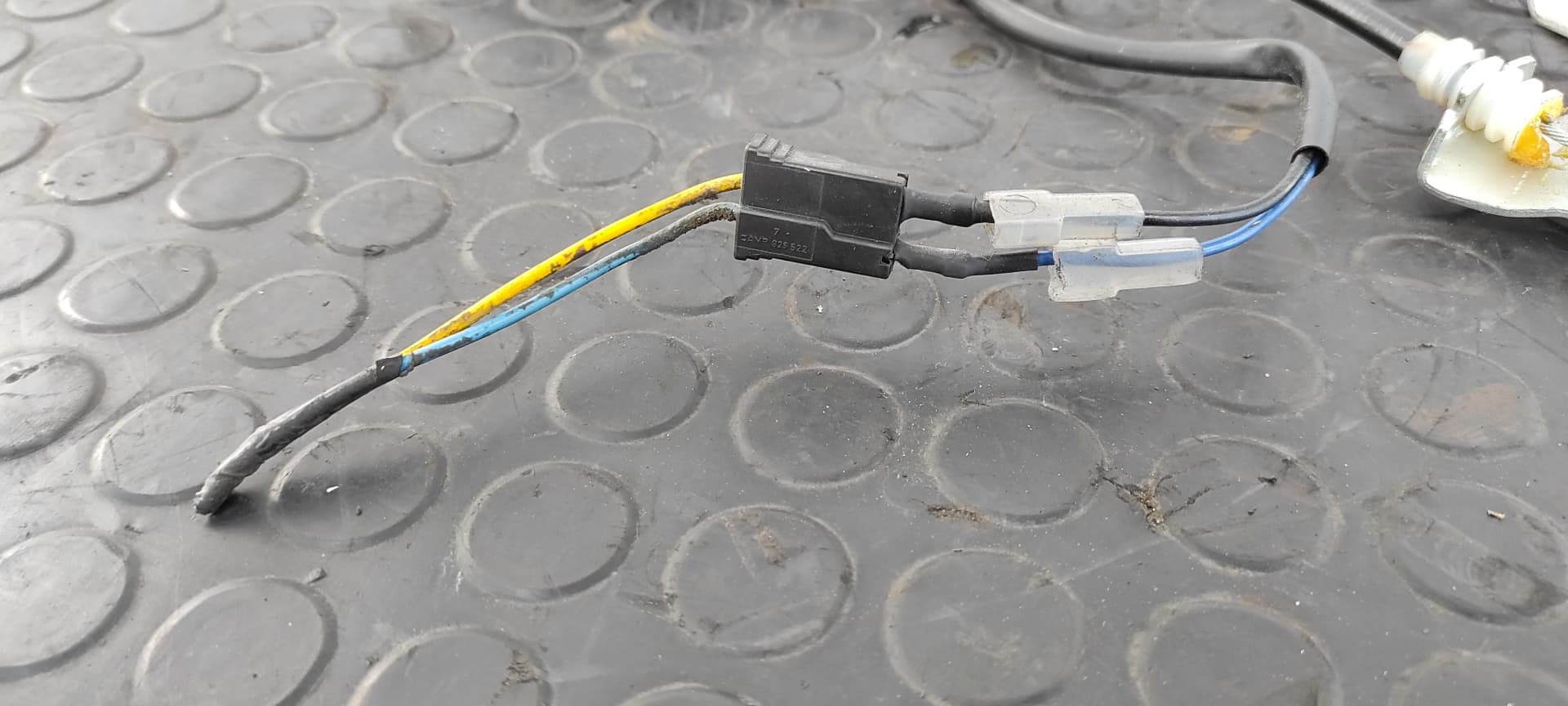 Recambio de ELEVALUNAS DELANTERO IZQUIERDO para OPEL KADETT D Básico Berlina 16SV referencia OEM IAM    - BLANCO 6