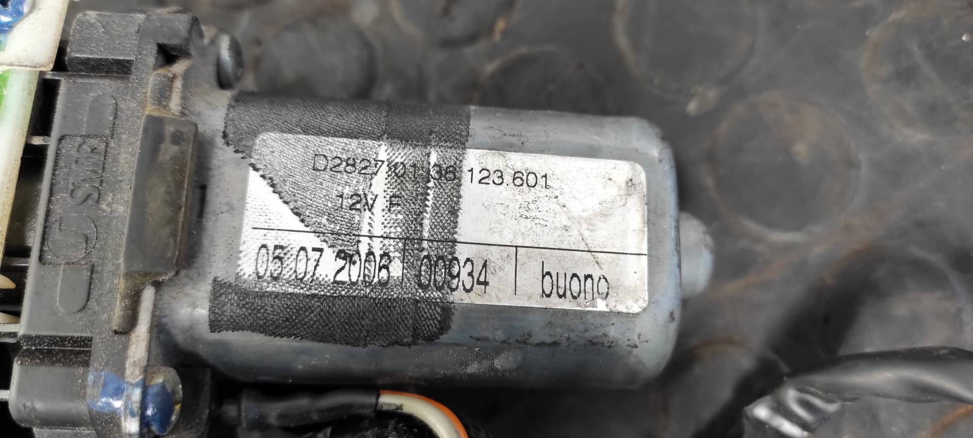 Recambio de ELEVALUNAS DELANTERO DERECHO para ALFA ROMEO GT (125) 1.9 JTD 16V 150/ Distinctive 937A5000 referencia OEM IAM D28270136123601   - NEGRP 3