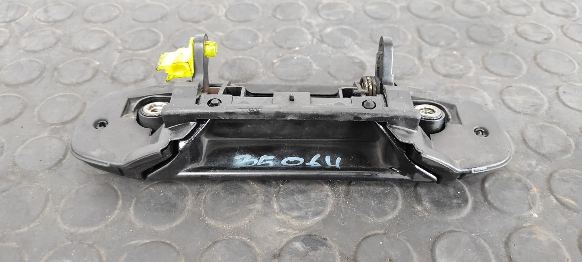 Recambio de MANETA DELANTERA IZQUIERDA para MITSUBISHI MONTERO (V20/V40) 2800 TD American Dream (3-ptas.) 4M40 referencia OEM IAM MB6692441   - AZUL 5