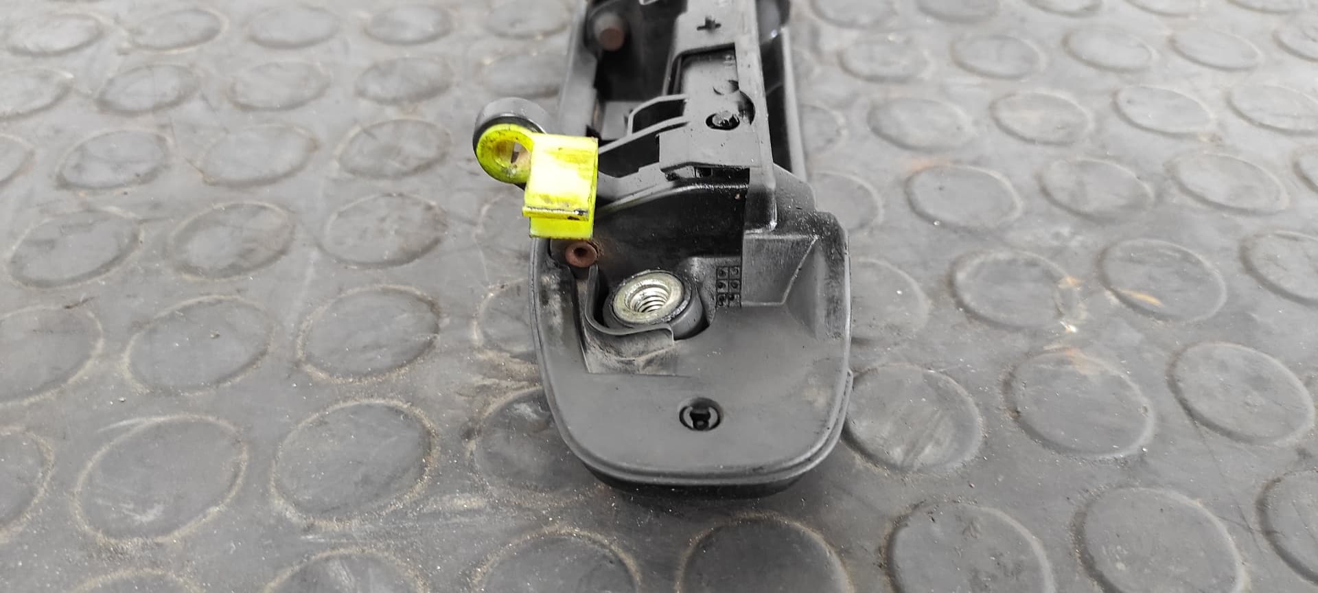 Recambio de MANETA DELANTERA IZQUIERDA para MITSUBISHI MONTERO (V20/V40) 2800 TD American Dream (3-ptas.) 4M40 referencia OEM IAM MB6692441   - AZUL 2