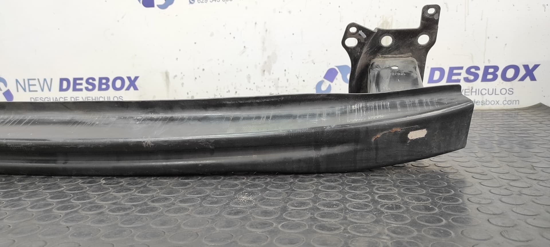 Recambio de REFUERZO PARAGOLPES DELANTERO para VOLKSWAGEN CADDY KA/KB (2K) Furgón Economy BLS referencia OEM IAM    - BLANCO 4