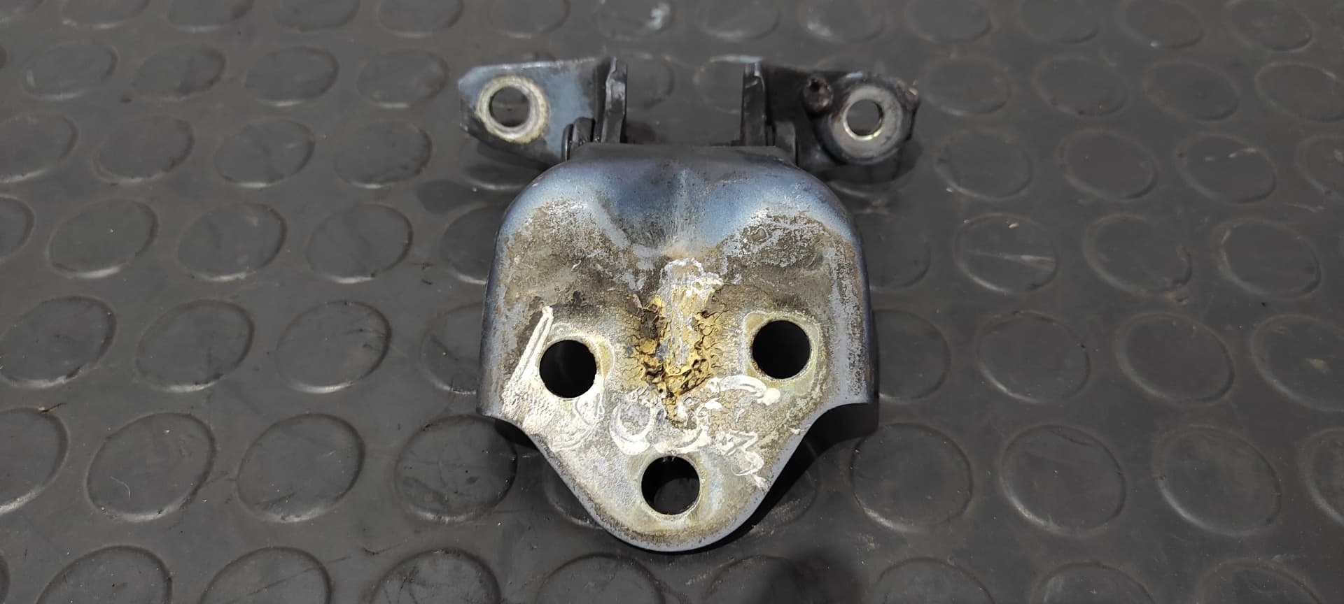 Recambio de BISAGRAS PUERTA DELANTERA DERECHA para MITSUBISHI MONTERO (V20/V40) 2800 TD American Dream (3-ptas.) 4M40 referencia OEM IAM    - AZUL 4