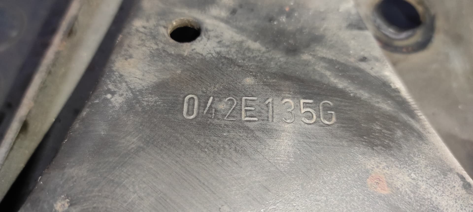 Recambio de BRAZO IZQUIERDO INFERIOR DELANTERO para RENAULT TWINGO Societe D7F referencia OEM IAM 042E135G   - NEGRO 4