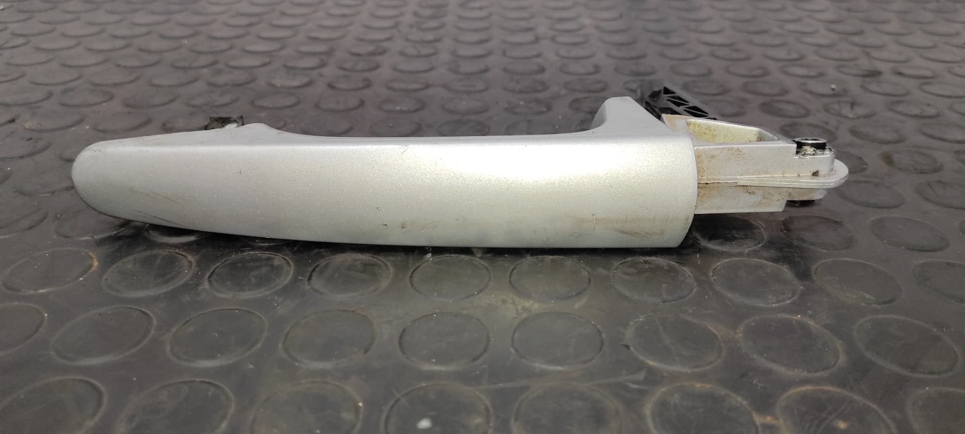 Recambio de MANETA  TRASERA IZQUIERDA para FIAT ULYSSE (179) 2.2 JTD Dynamic 4HWDW12ATED4 referencia OEM IAM 1487228077   - GRIS 4