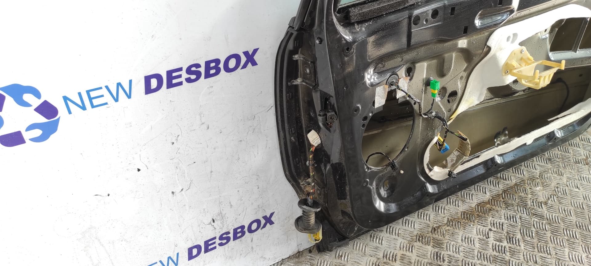Recambio de PUERTA DELANTERA DERECHA para CITROEN C4 BERLINA RHR referencia OEM IAM    - NEGRO 4