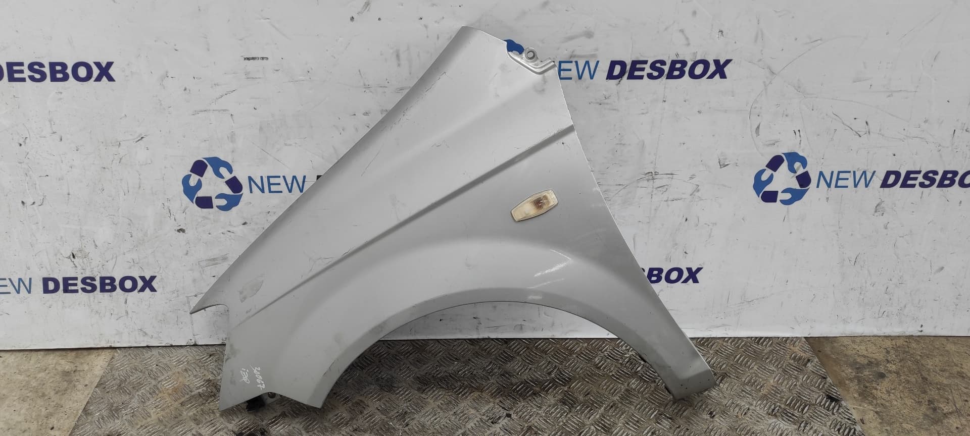 Recambio de ALETA DELANTERA IZQUIERDA para HYUNDAI GETZ (TB) 1.5 CRDi D3EA referencia OEM IAM    - GRIS