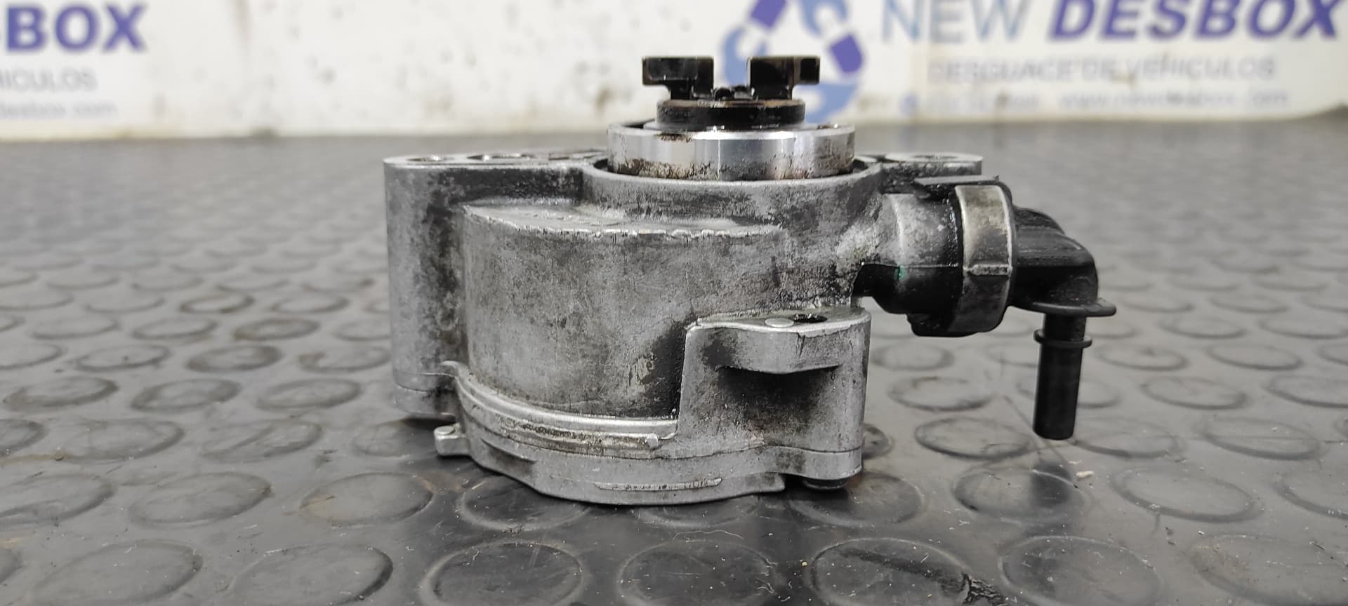 Recambio de DEPRESOR FRENO / BOMBA VACIO para FORD FOCUS LIM. (CB4) 1.6 TDCi CAT HHDA referencia OEM IAM D1563B 2602T   - BLANCO 3