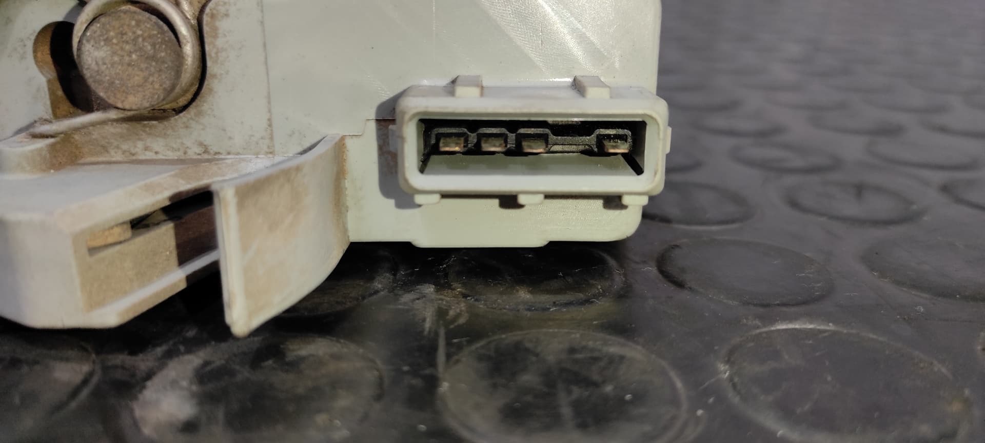 Recambio de CERRADURA PUERTA TRASERA DERECHA para PEUGEOT 307 (S1) 1.6 16V CAT NFUTU5JP4 referencia OEM IAM    - GRANATE 2