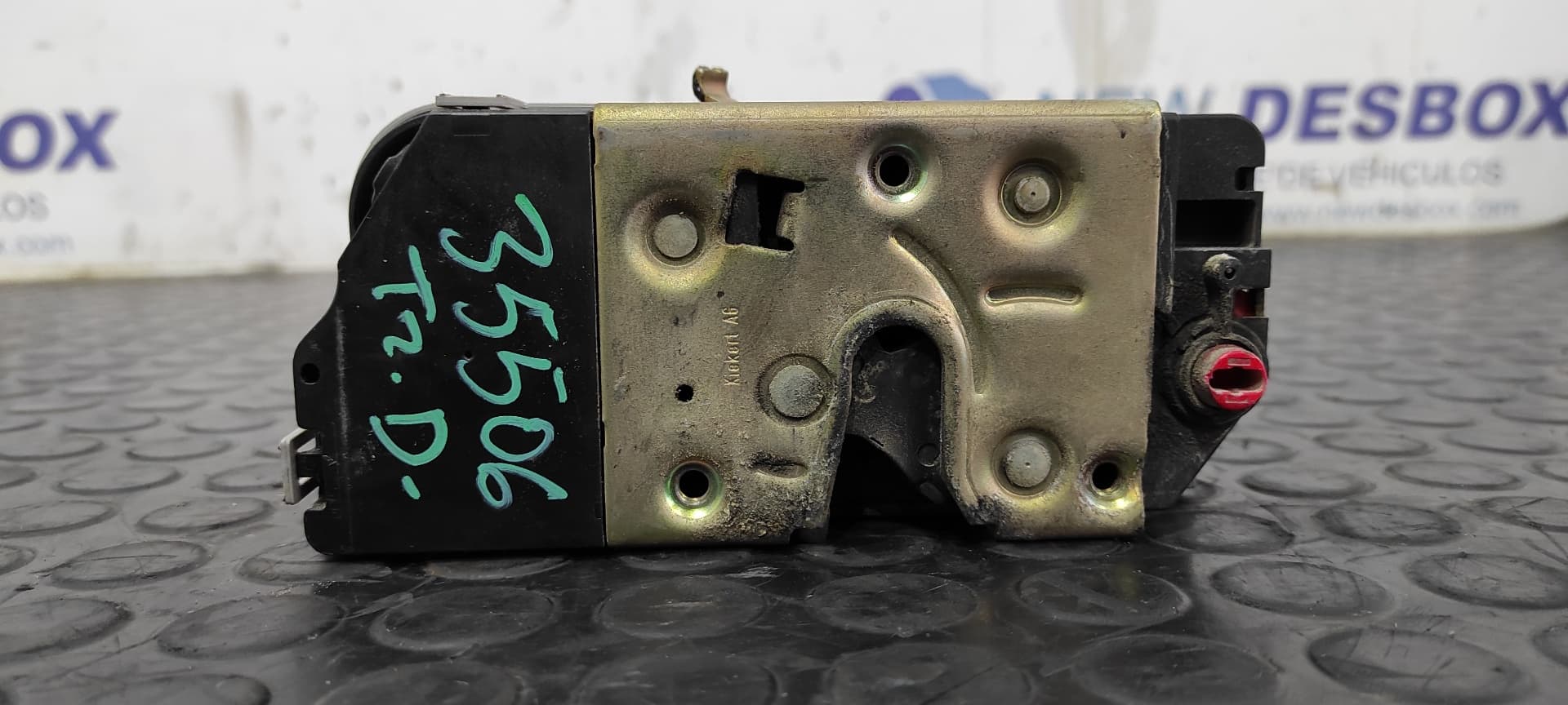 Recambio de CERRADURA PUERTA TRASERA DERECHA para PEUGEOT 307 (S1) 1.6 16V CAT NFUTU5JP4 referencia OEM IAM    - GRANATE 5