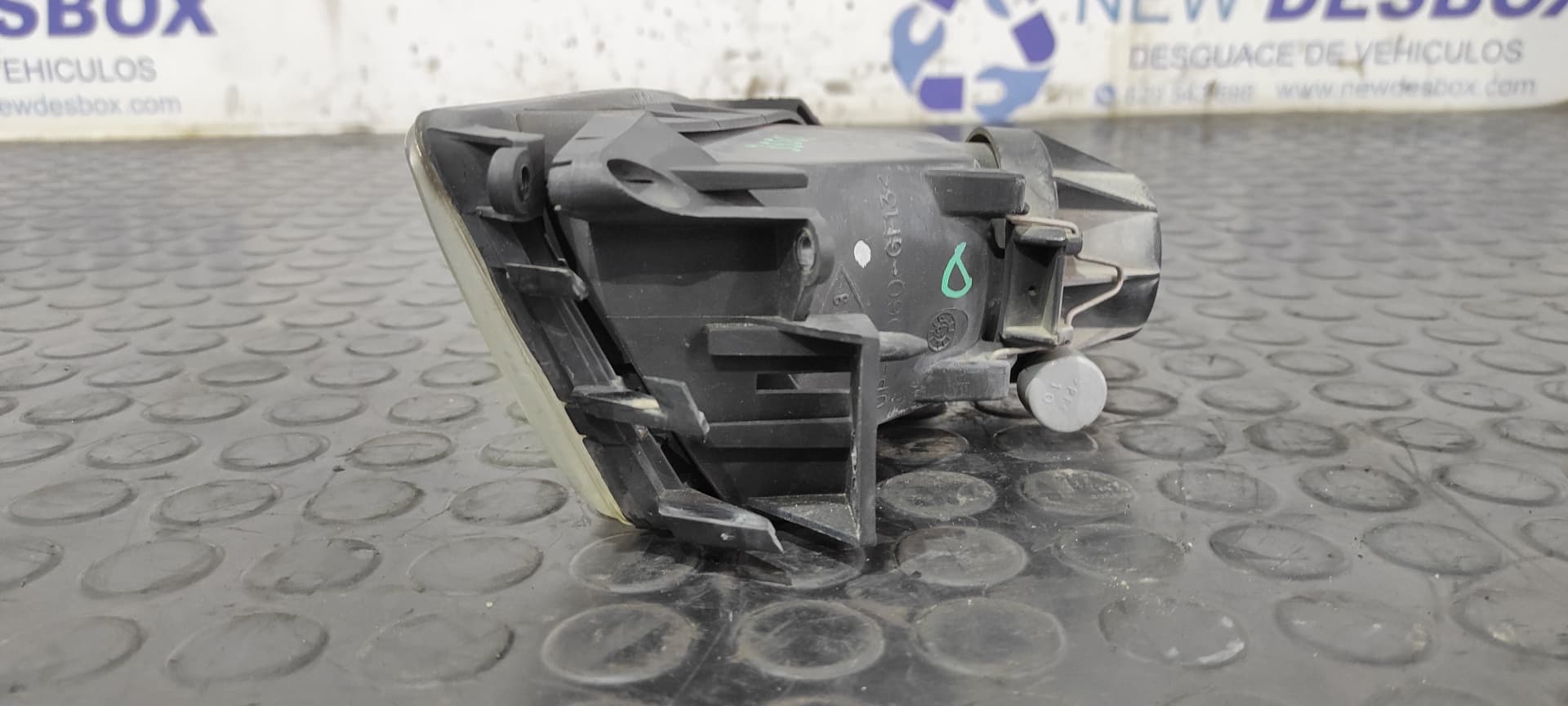 Recambio de FARO ANTINIEBLA DERECHO para RENAULT CLIO I FASE I+II (B/C57) 1.4 Alize E7J referencia OEM IAM 7700835210   - AZUL 7
