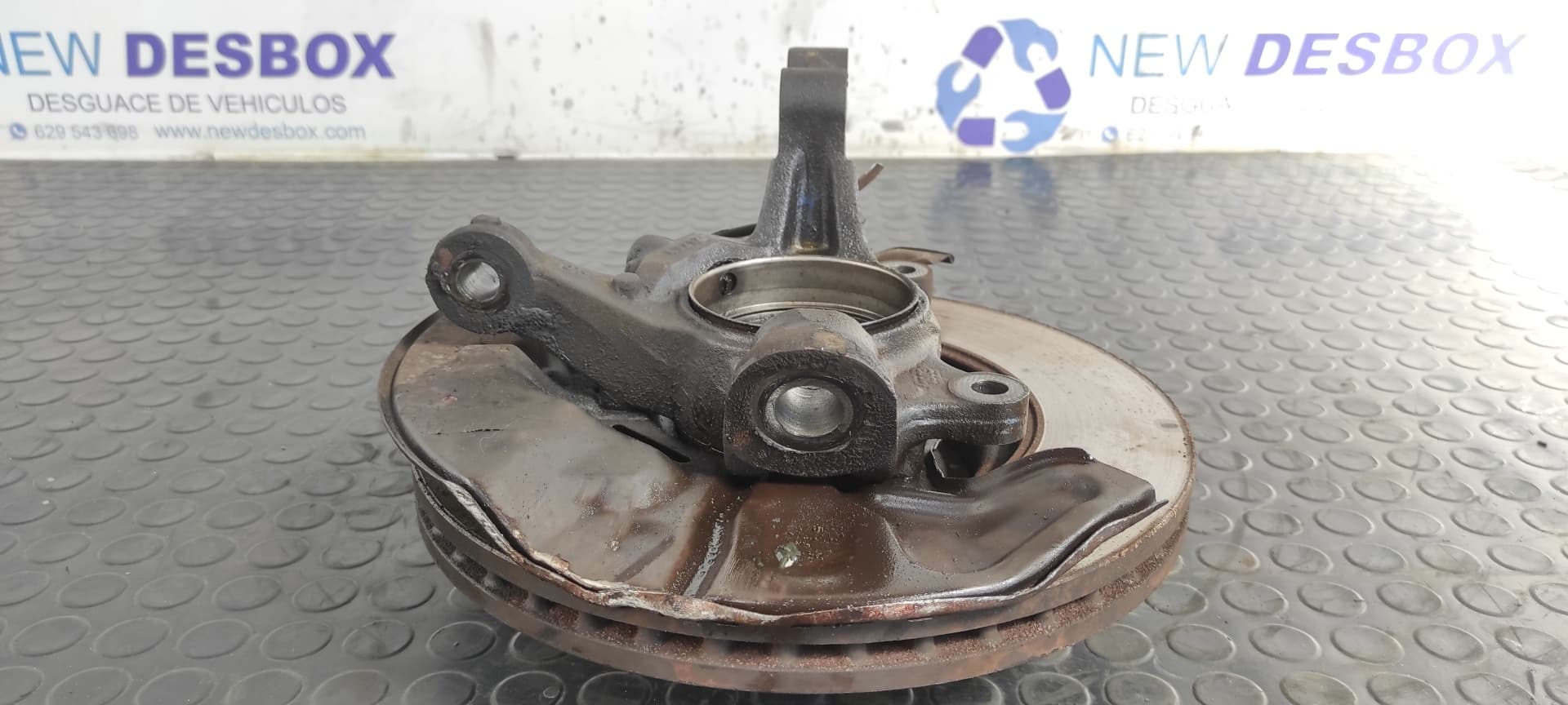 Recambio de MANGUETA DELANTERA IZQUIERDA para TOYOTA COROLLA VERSO (R1) 1CDFTV referencia OEM IAM 43212   - GRIS 2