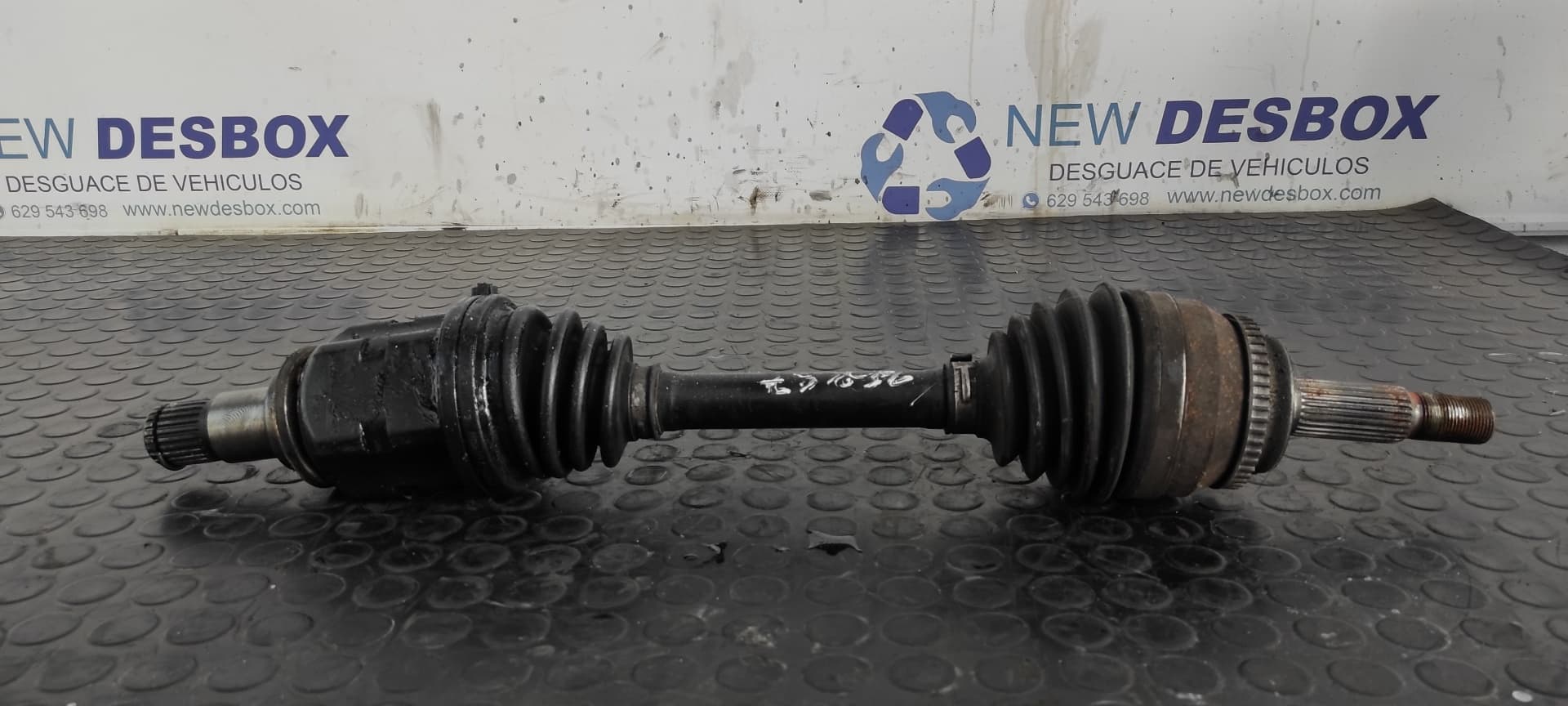 Recambio de TRANSMISION DELANTERA IZQUIERDA para TOYOTA COROLLA VERSO (R1) 2.0 D-4D Luna 1CDFTV referencia OEM IAM    - GRIS