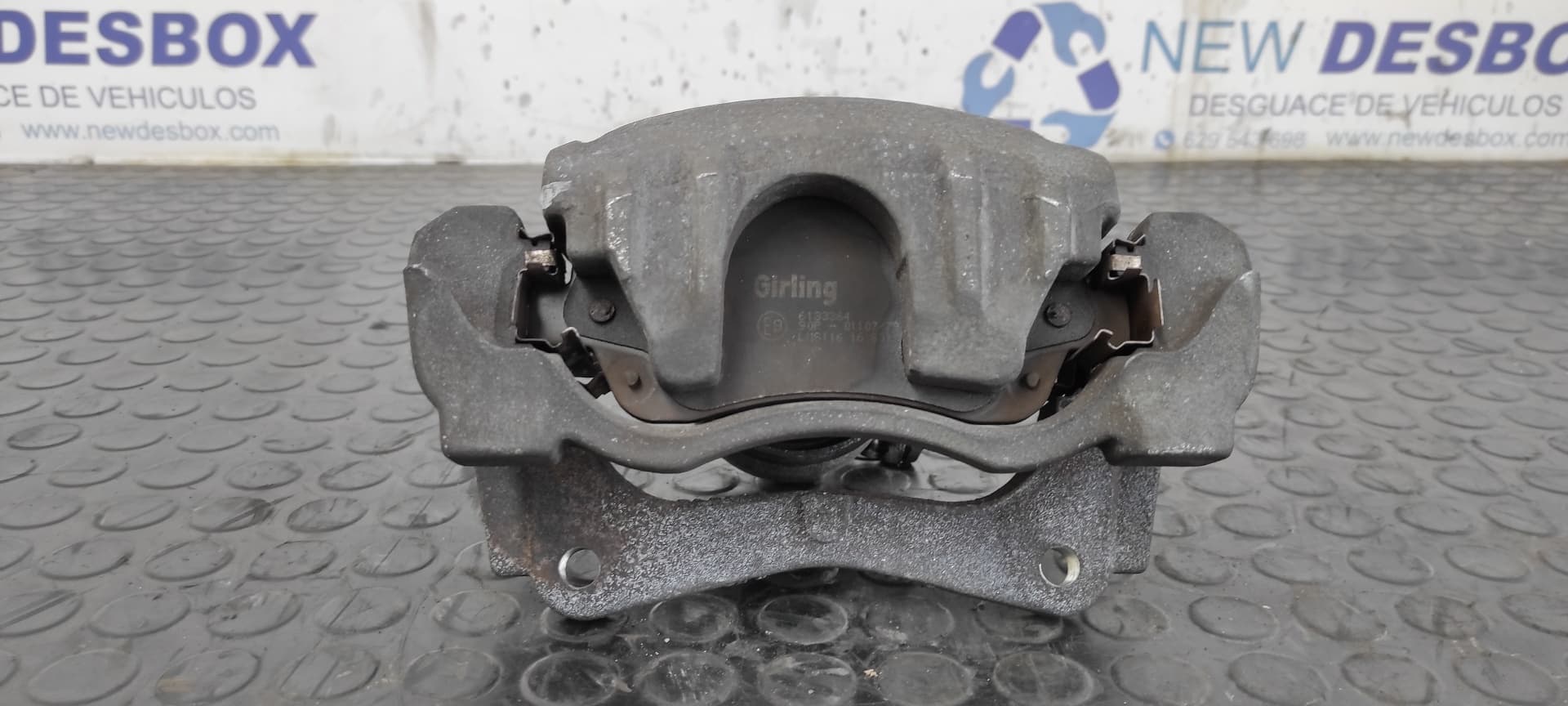 Recambio de PINZA DE FRENO DELANTERA IZQUIERDA para TOYOTA COROLLA VERSO (R1) 2.0 Turbodiesel CAT 1CDFTV referencia OEM IAM Y01333F   - NEGRO 7