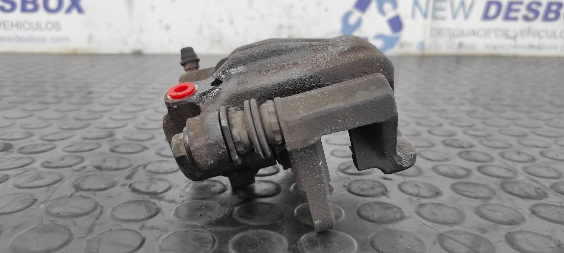 Recambio de PINZA DE FRENO TRASERA IZQUIERDA para TOYOTA COROLLA (E12) 2.0 D-4D Linea Luna Berlina 1CDFTV referencia OEM IAM B13 27201 2201   - PLATA 3