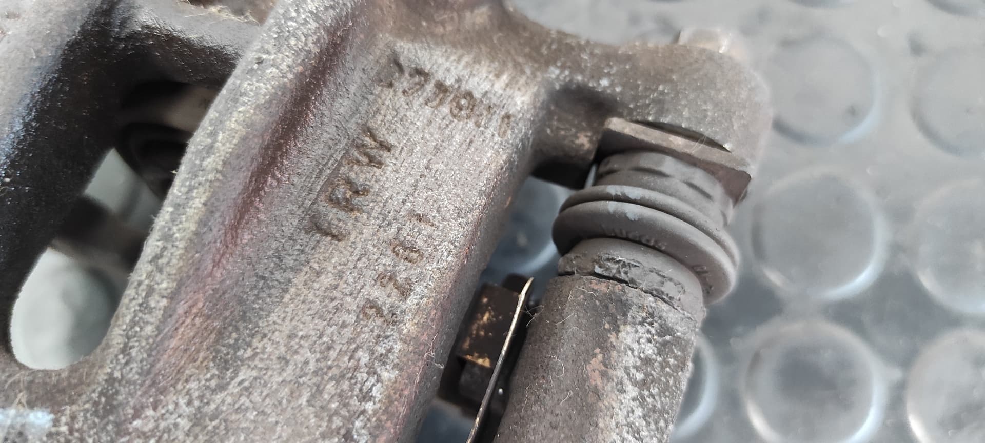 Recambio de PINZA DE FRENO TRASERA IZQUIERDA para TOYOTA COROLLA (E12) 2.0 D-4D Linea Luna Berlina 1CDFTV referencia OEM IAM B13 27201 2201   - PLATA 7
