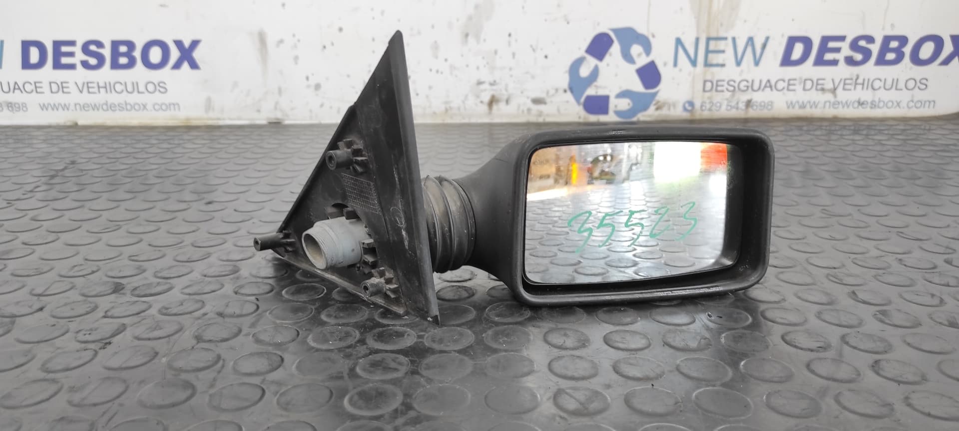 Recambio de RETROVISOR DERECHO para SEAT IBIZA (6K) 1.3 CAT (AAV) 021A1000 referencia OEM IAM 507205   - ROJO