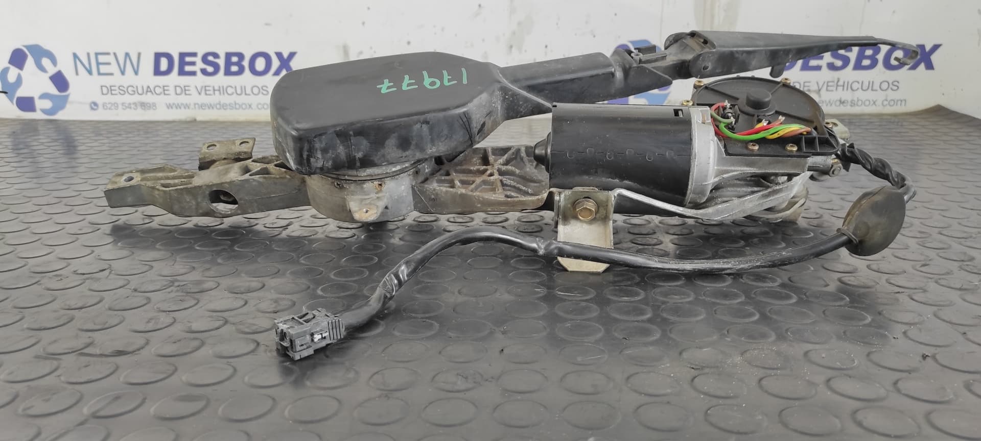 Recambio de MOTOR LIMPIA DELANTERO para MERCEDES-BENZ CLASE S (W140) BERLINA 3.2 300 SE (140.032) M104990 referencia OEM IAM 0390341403   - AZUL 9