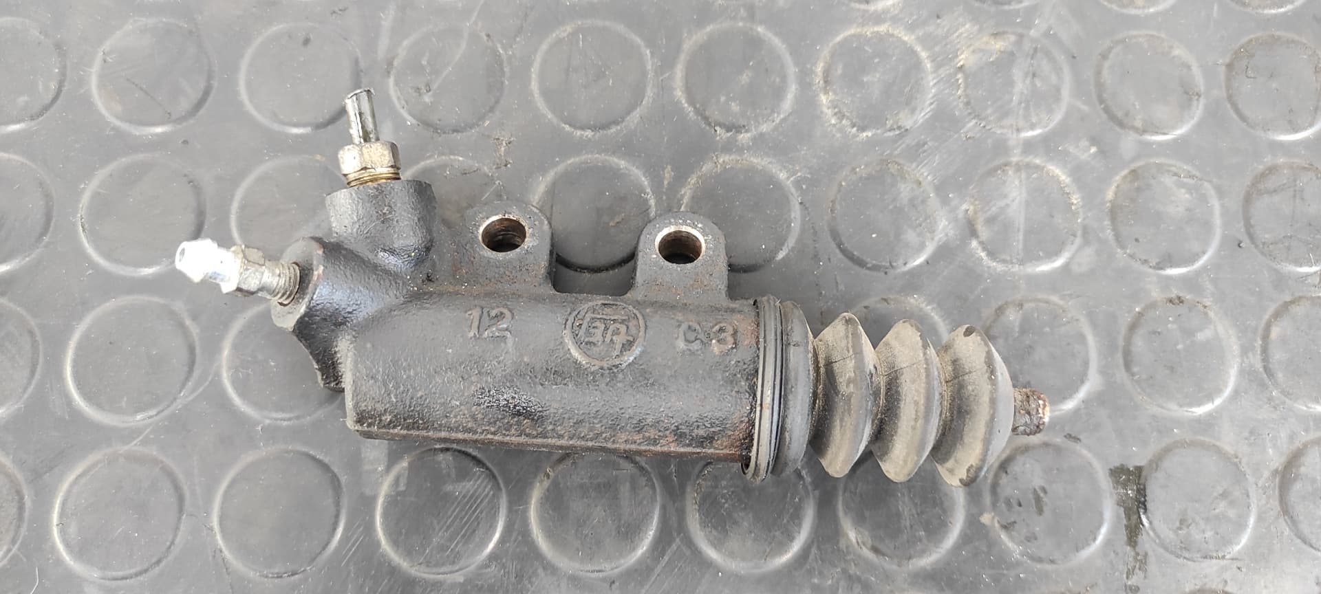 Recambio de BOMBIN EMBRAGUE para TOYOTA COROLLA VERSO (R1) 2.0 D-4D Luna 1CDFTV referencia OEM IAM AISIN 12 C3   - GRIS