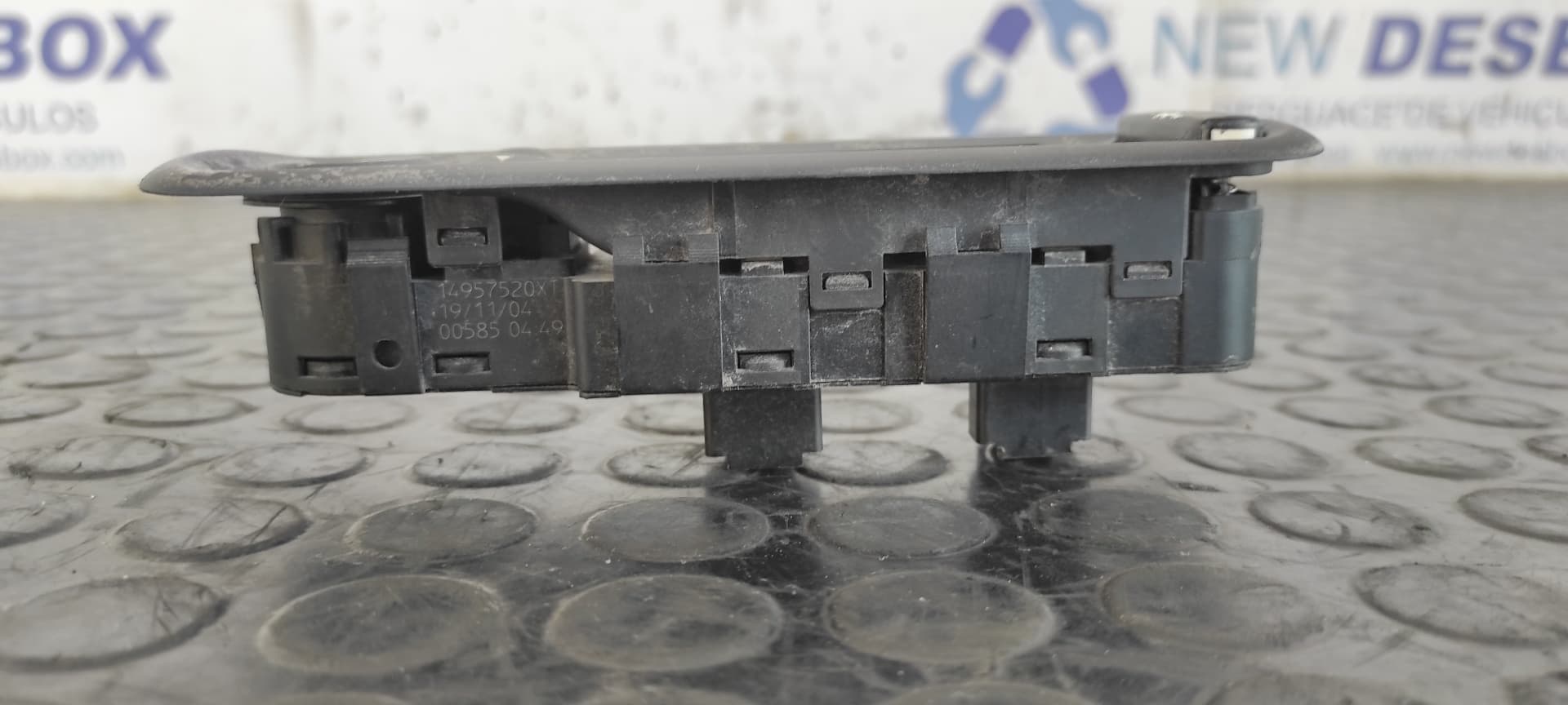 Recambio de MANDO ELEVALUNAS DELANTERO IZQUIERDO para FIAT ULYSSE (179) 2.2 JTD Dynamic 4HWDW12ATED4 referencia OEM IAM 14957520XT   - GRIS 2
