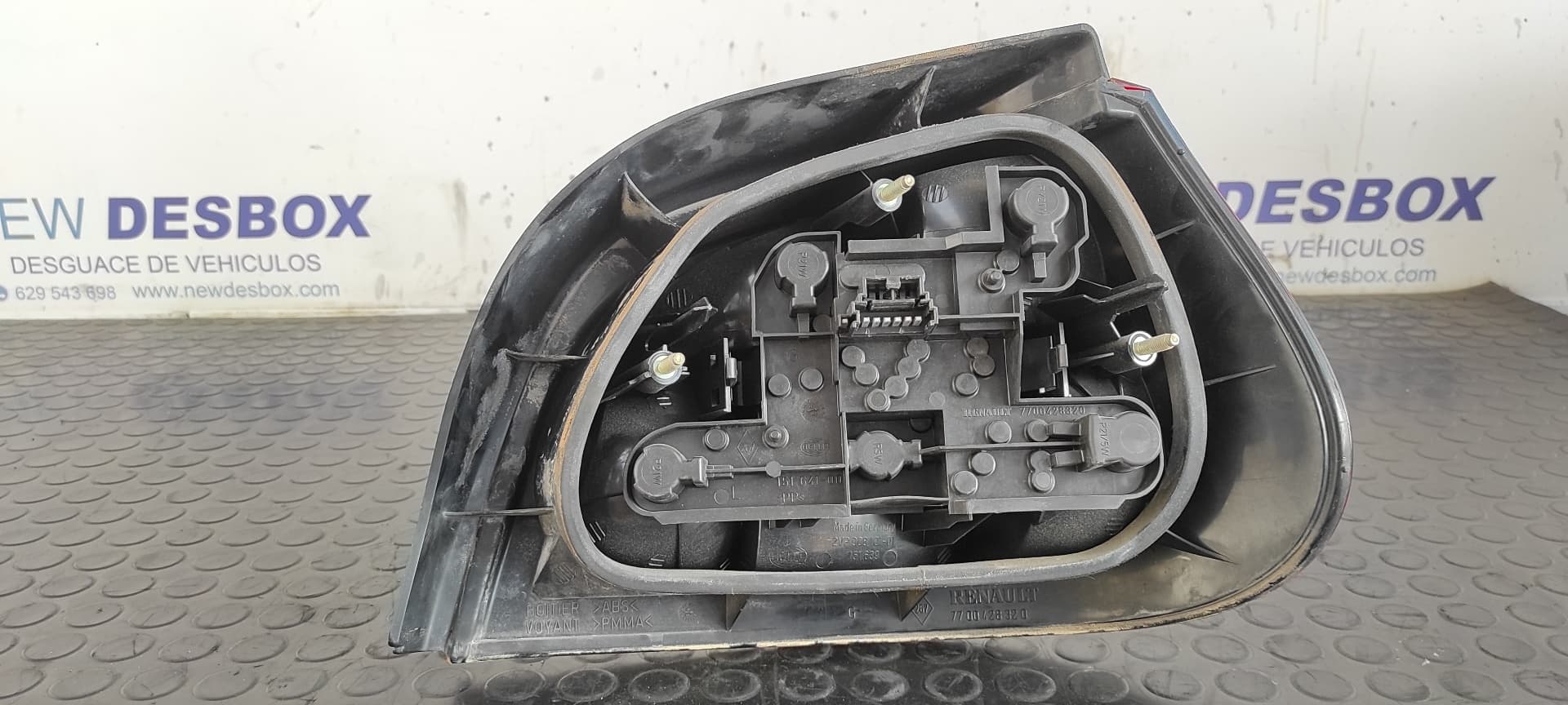 Recambio de PILOTO TRASERO IZQUIERDO para RENAULT MEGANE I FASE 2 GANDTOUR (KA..) 1.6 16V Authentique K4MA7 referencia OEM IAM 7700428320   - AZUL 8