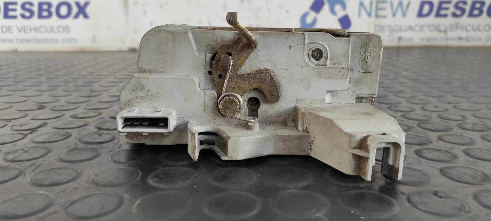 Recambio de CERRADURA PUERTA TRASERA IZQUIERDA para PEUGEOT 307 BREAK / SW (S1) BREAK XR RHYDW10TD referencia OEM IAM    - AZUL 2