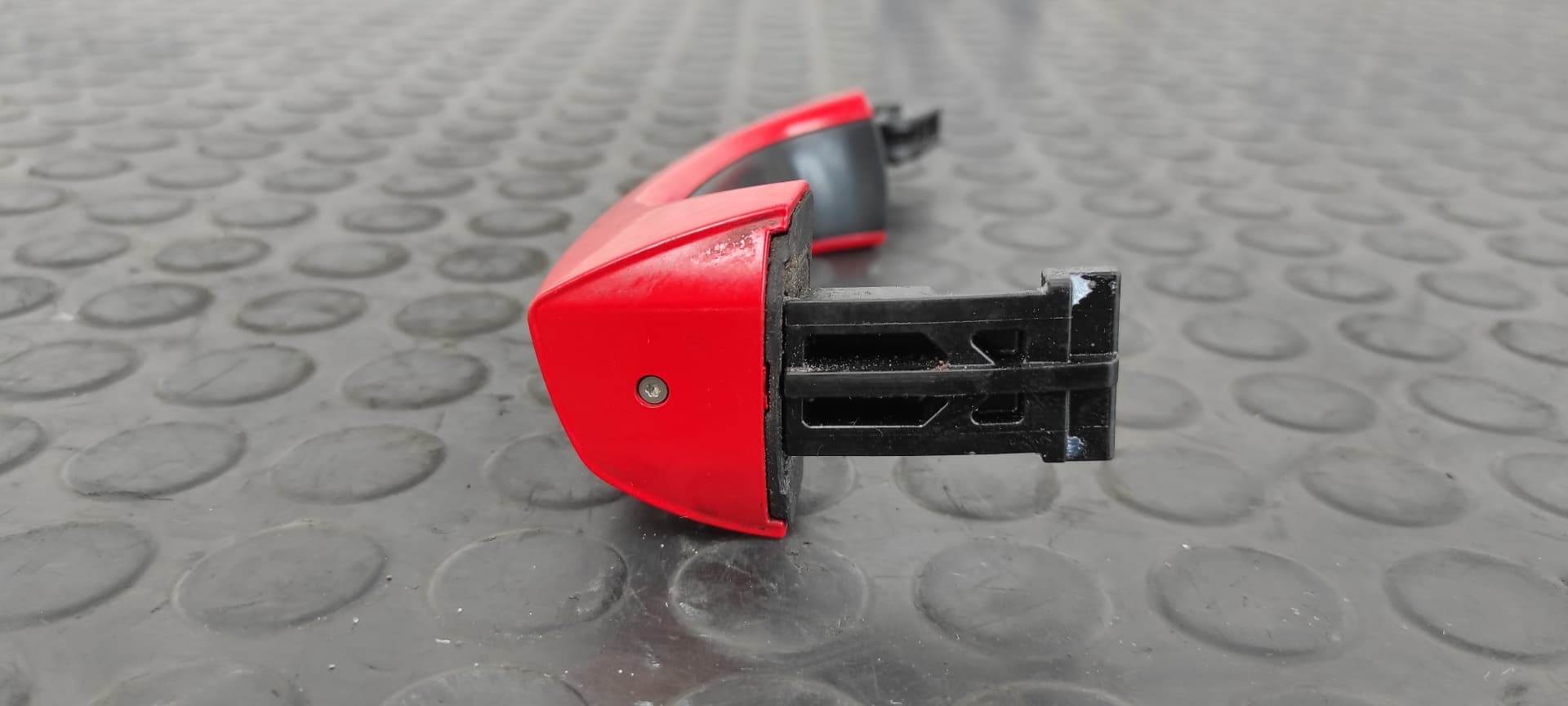 Recambio de MANETA  TRASERA IZQUIERDA para HYUNDAI I20 ACTIVE Classic blue G3LC referencia OEM IAM    - ROJO 4