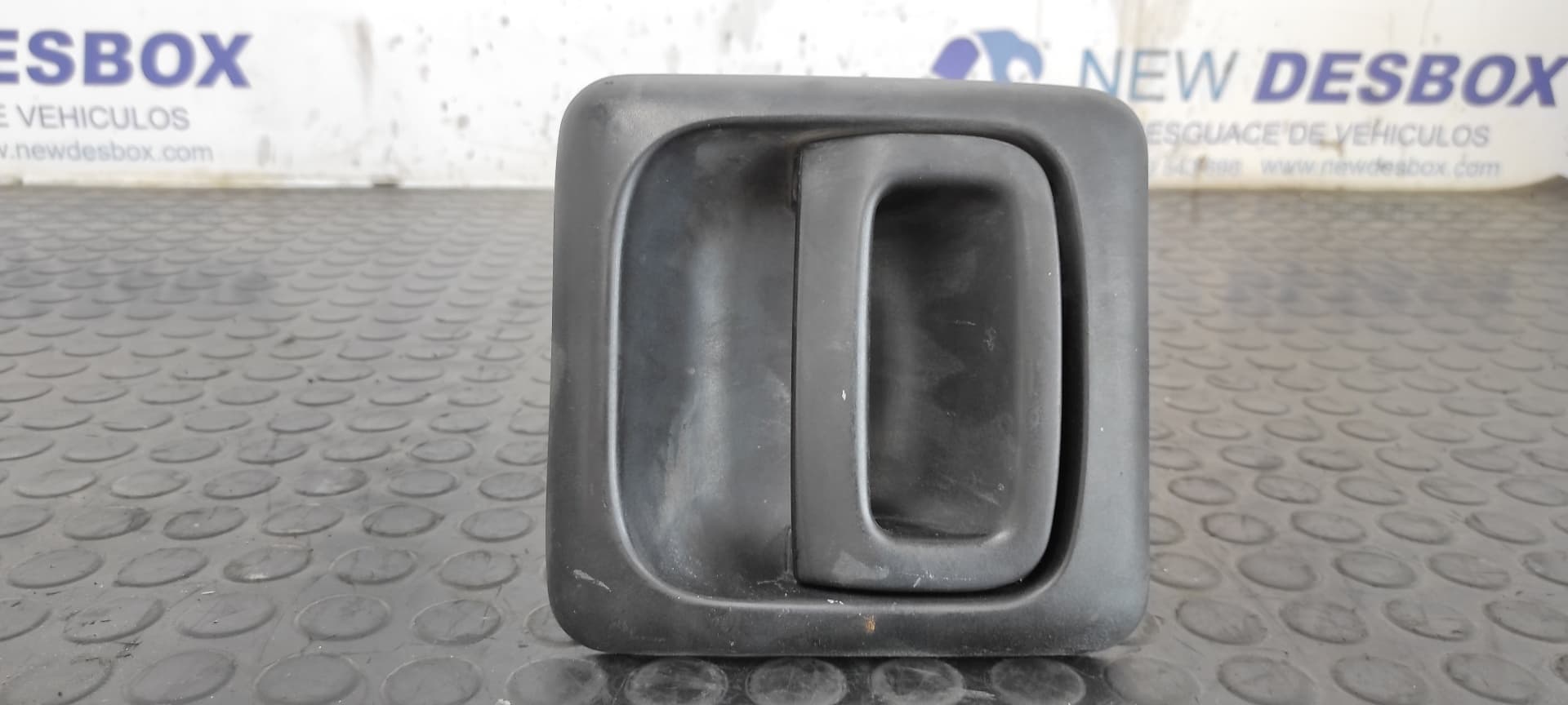Recambio de MANETA DELANTERA IZQUIERDA para CITROEN JUMPER CAJA ABIERTA (06.2006 =>) 33 L1 HDi 100 4HY referencia OEM IAM A488   - BLANCO