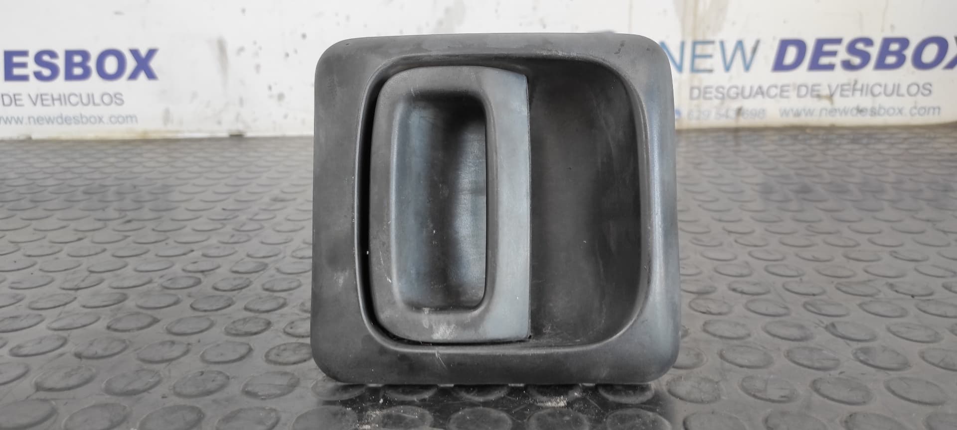 Recambio de MANETA DELANTERA DERECHA para CITROEN JUMPER CAJA ABIERTA (06.2006 =>) 33 L1 HDi 100 4HY referencia OEM IAM A488   - BLANCO