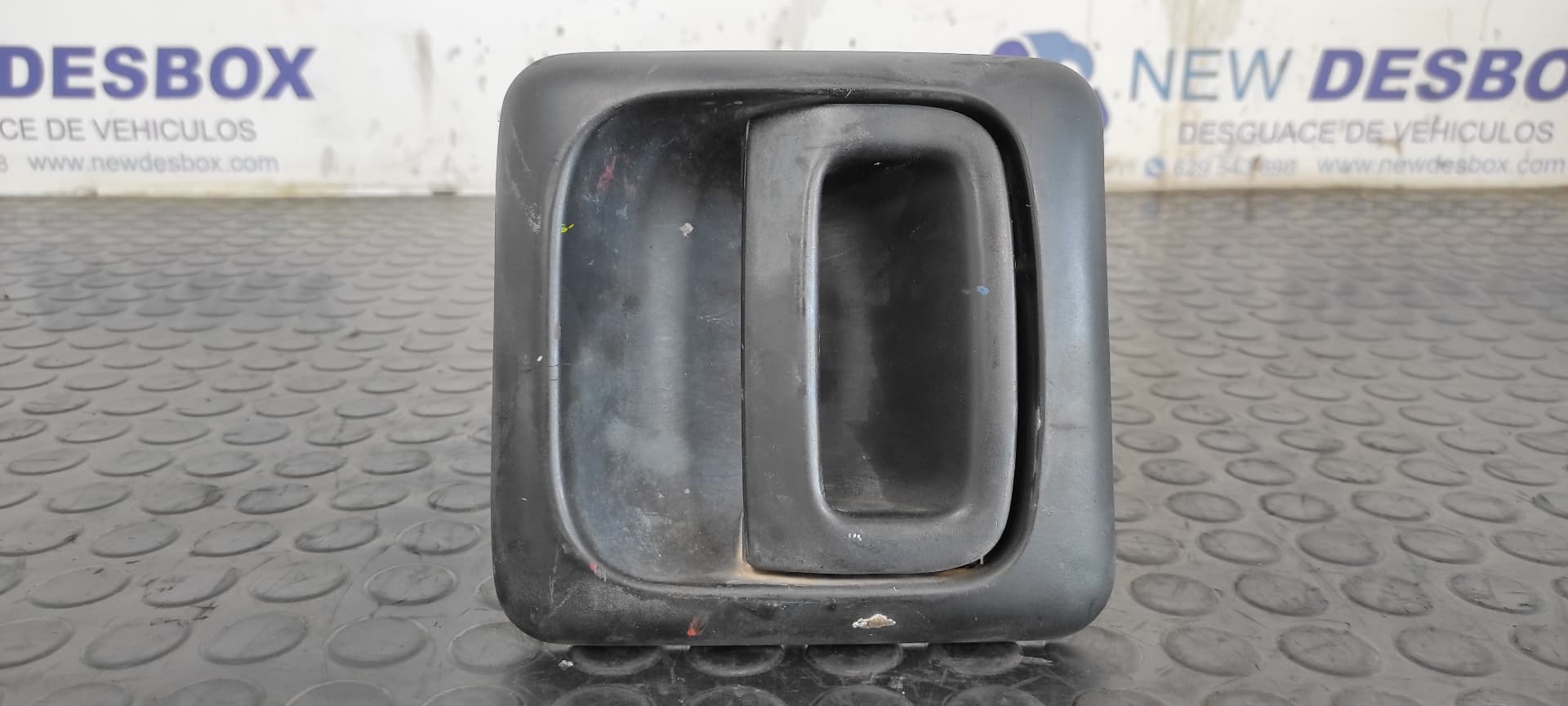Recambio de MANETA TRASERA DERECHA para CITROEN JUMPER CAJA ABIERTA (06.2006 =>) 33 L1 HDi 100 4HY referencia OEM IAM A488   - BLANCO