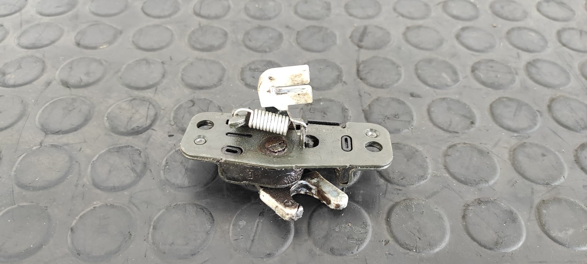 Recambio de CERRADURA PUERTA TRASERA DERECHA para CITROEN JUMPER CAJA ABIERTA (06.2006 =>) 33 L1 HDi 100 4HY referencia OEM IAM A727   - BLANCO