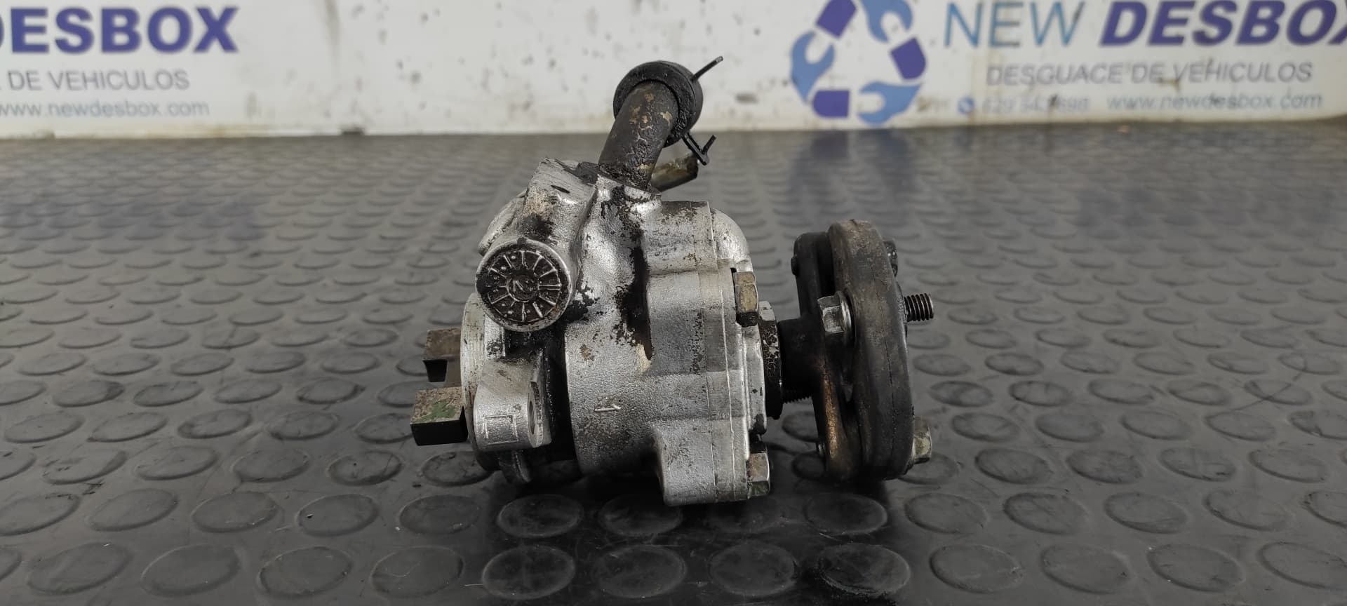 Recambio de BOMBA DIRECCION para CHRYSLER VOYAGER (ES) 09B referencia OEM IAM P0171425389 5