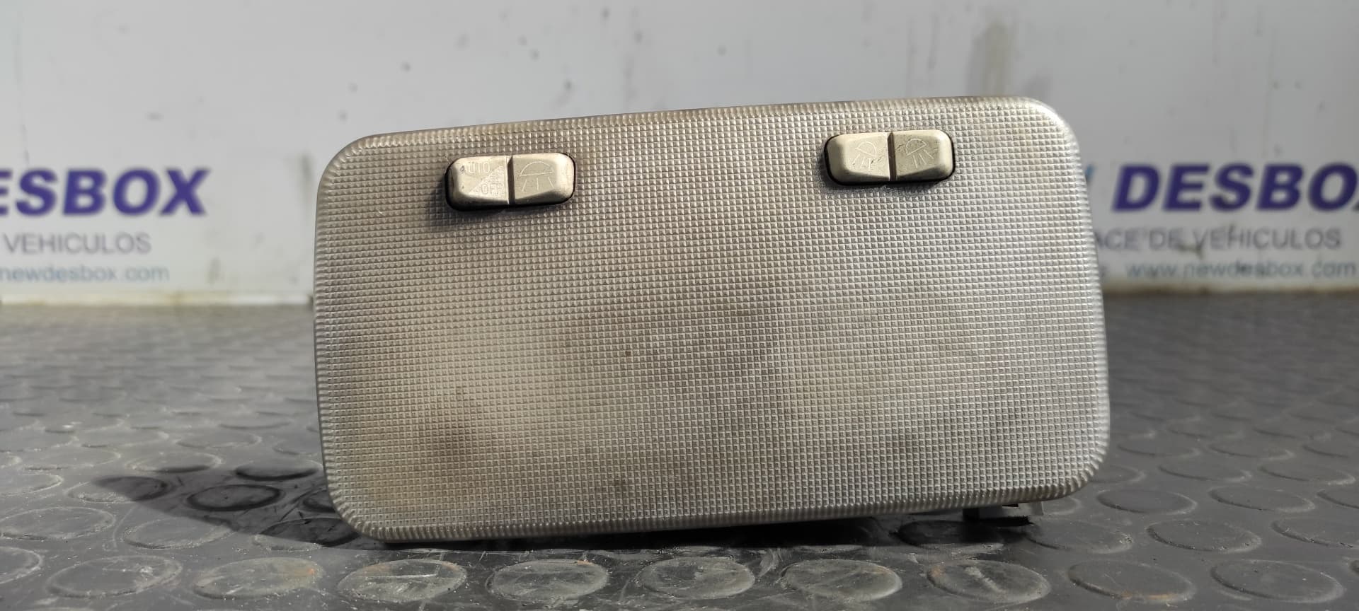 Recambio de LUZ INTERIOR para CITROEN JUMPER CAJA ABIERTA (06.2006 =>) 33 L1 HDi 100 4HY referencia OEM IAM 735244963   - BLANCO