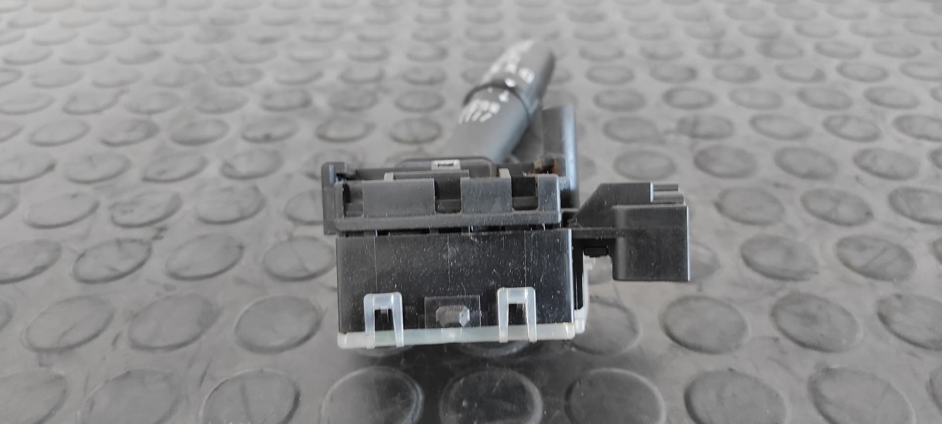 Recambio de MANDO LIMPIA para TOYOTA COROLLA VERSO (R1) 2.0 Turbodiesel CAT 1CDFTV referencia OEM IAM 8465205170   - NEGRO 3