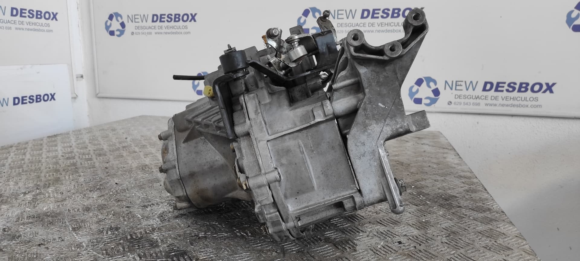 Recambio de CAJA CAMBIOS para OPEL VECTRA B BERLINA Y22DTR referencia OEM IAM 09126585   - BLANCO 4