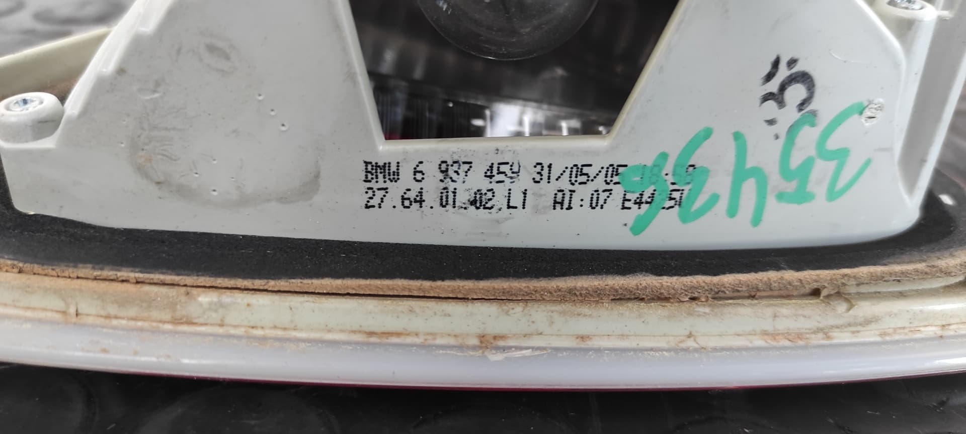 Recambio de PILOTO PORTON IZQUIERDO para BMW SERIE 3 BERLINA (E90) 320d 204D4 referencia OEM IAM 6937459   - NEGRO 4