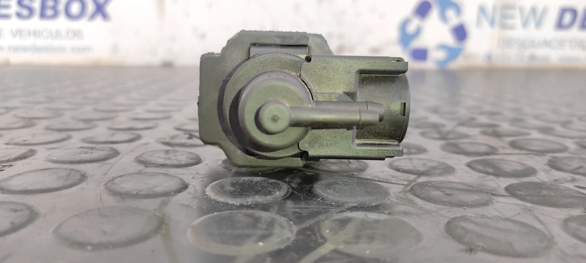 Recambio de VALVULA AIRE ADICIONAL para AUDI Q7 (4L) BUG referencia OEM IAM 059906628B 6
