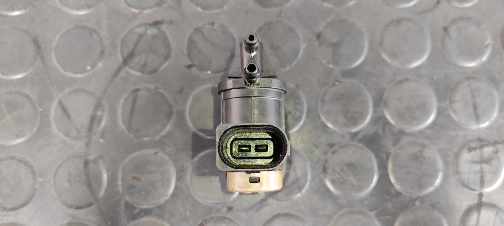 Recambio de VALVULA AIRE ADICIONAL para AUDI Q7 (4L) BUG referencia OEM IAM 1J0906283C 2