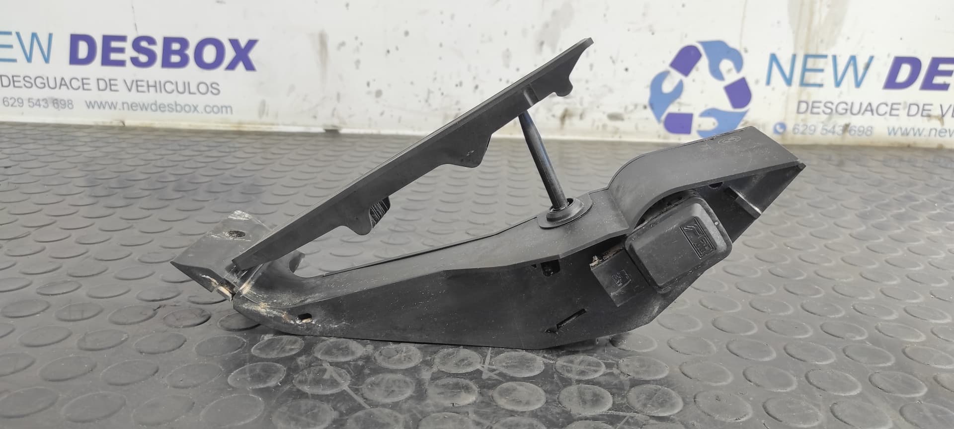 Recambio de POTENCIOMETRO PEDAL para BMW SERIE 3 BERLINA (E90) 320d 204D4 referencia OEM IAM 3542676693102   - NEGRO 6